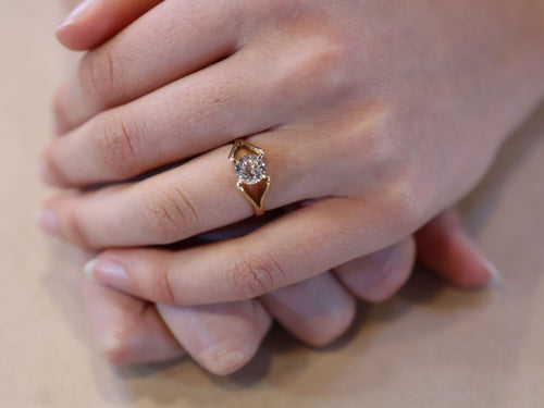 Cubic Zirconia in 9ct Gold