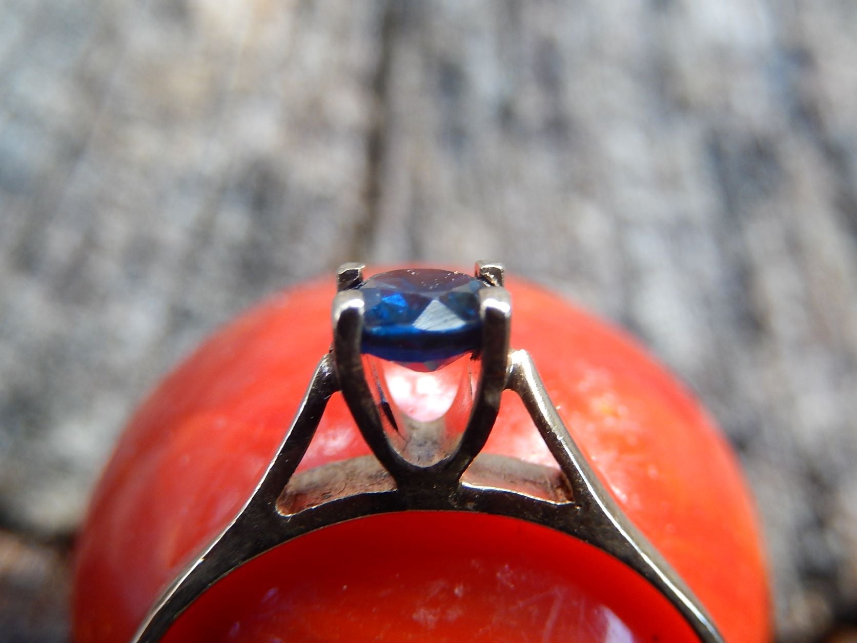 Sapphire Ring in 9ct