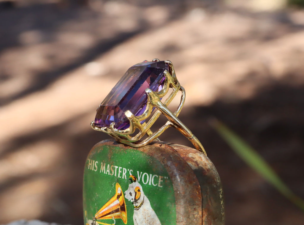 18ct Gold Large Amethyst Ring