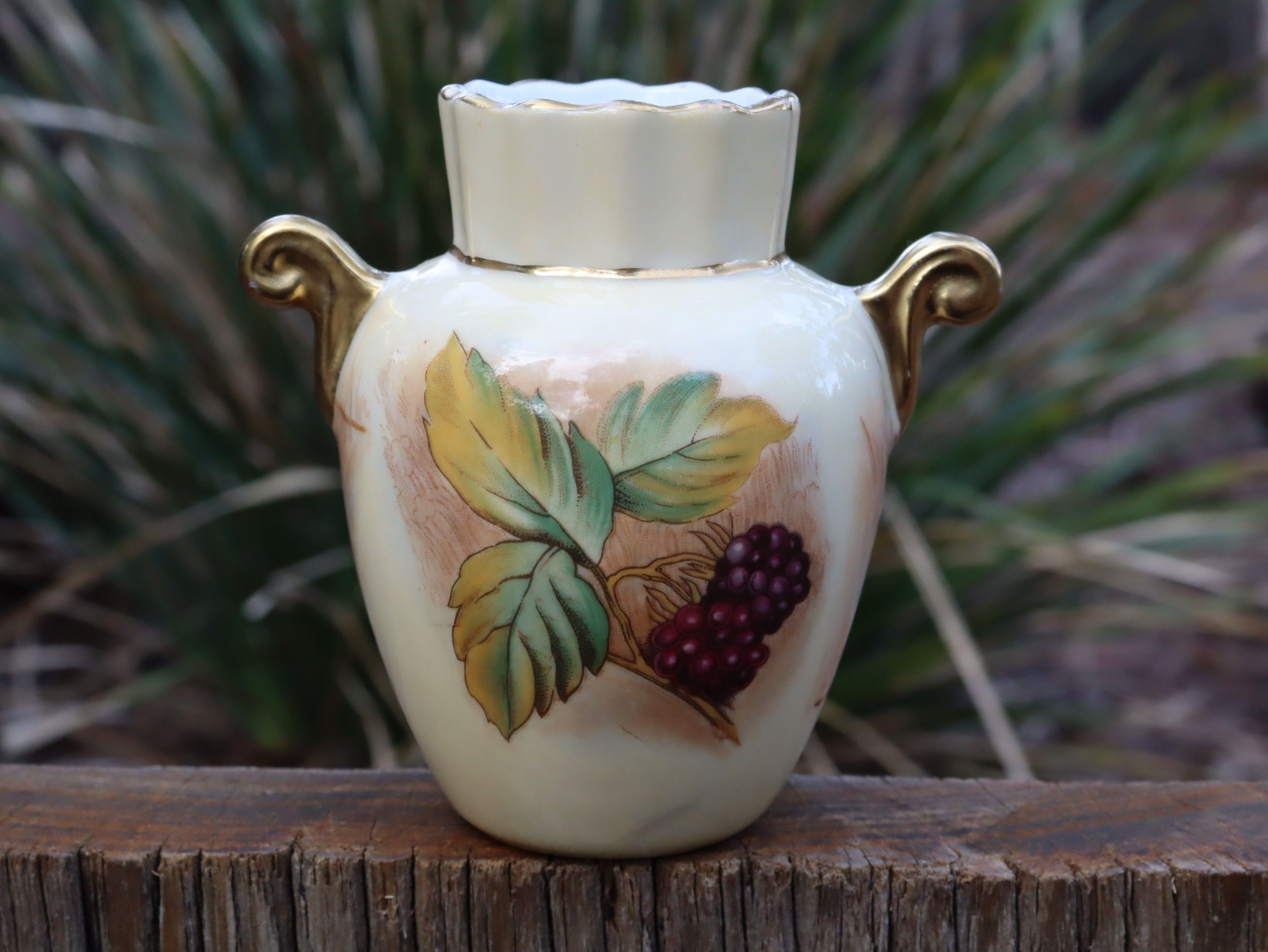 Aynsley Orchard Gold Bud Vase