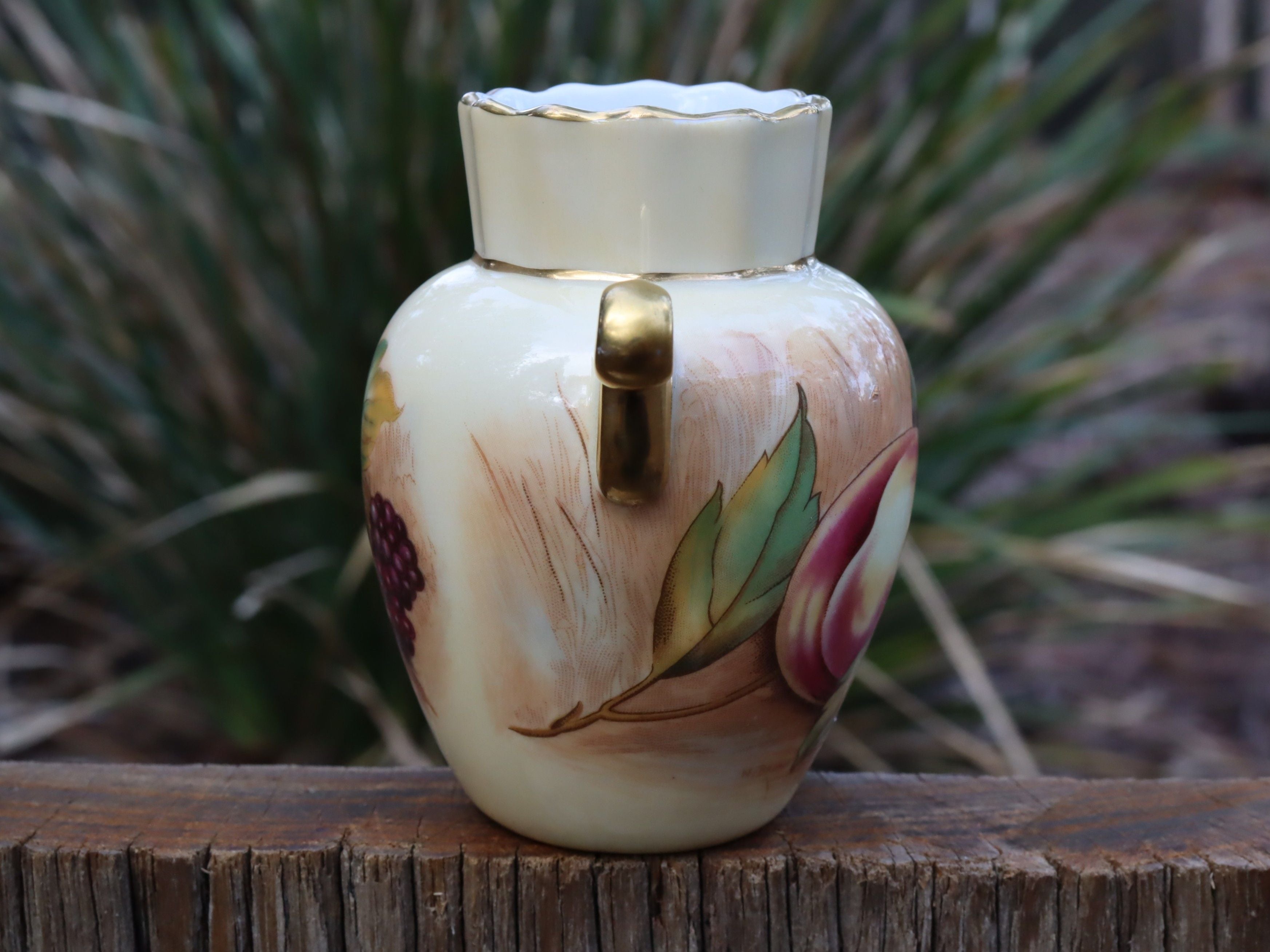 Aynsley Orchard Gold Bud Vase