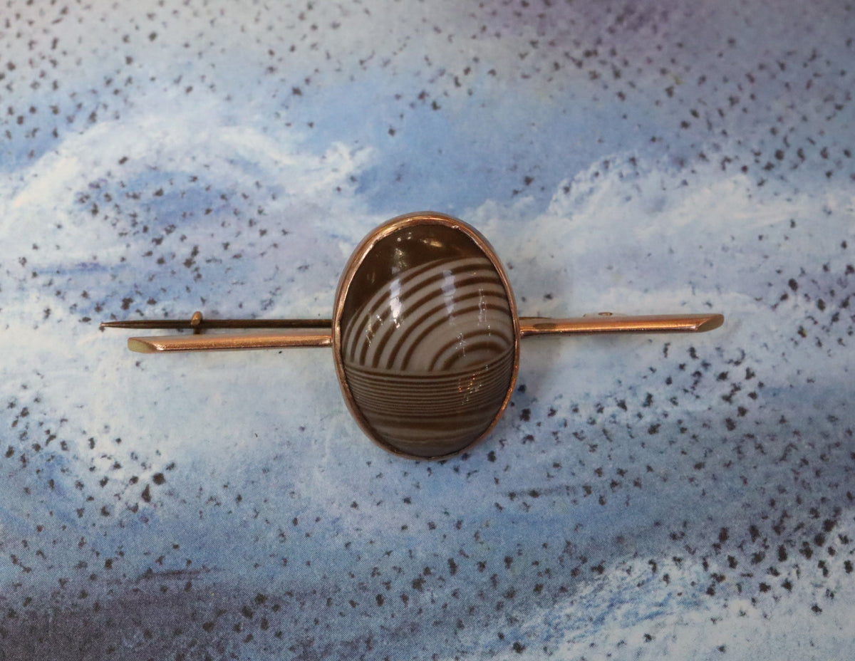 Banded Agate in 14ct Rose Gold Bar Brooch