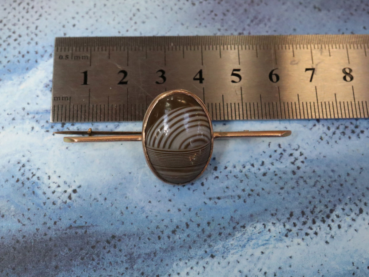 Banded Agate in 14ct Rose Gold Bar Brooch