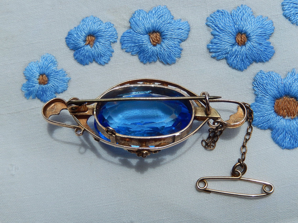 Blue Crystal Brooch in 9ct Rose Gold c.1900