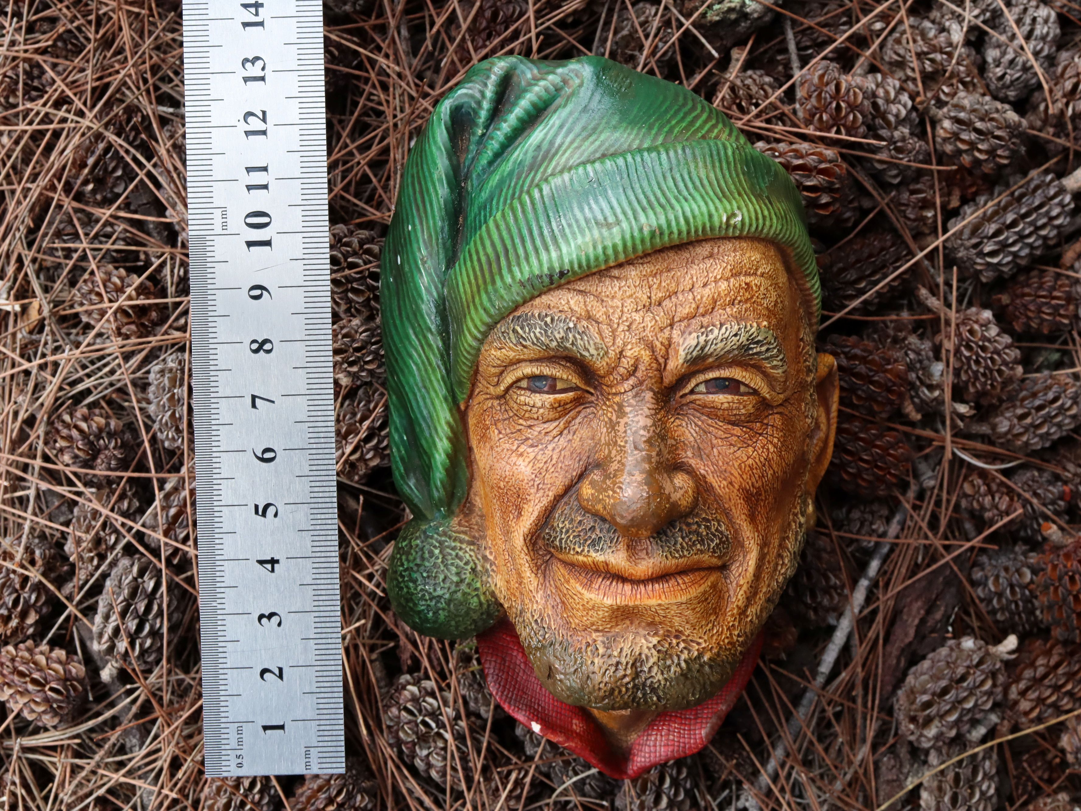 Bossons Chalkware "Corsican"