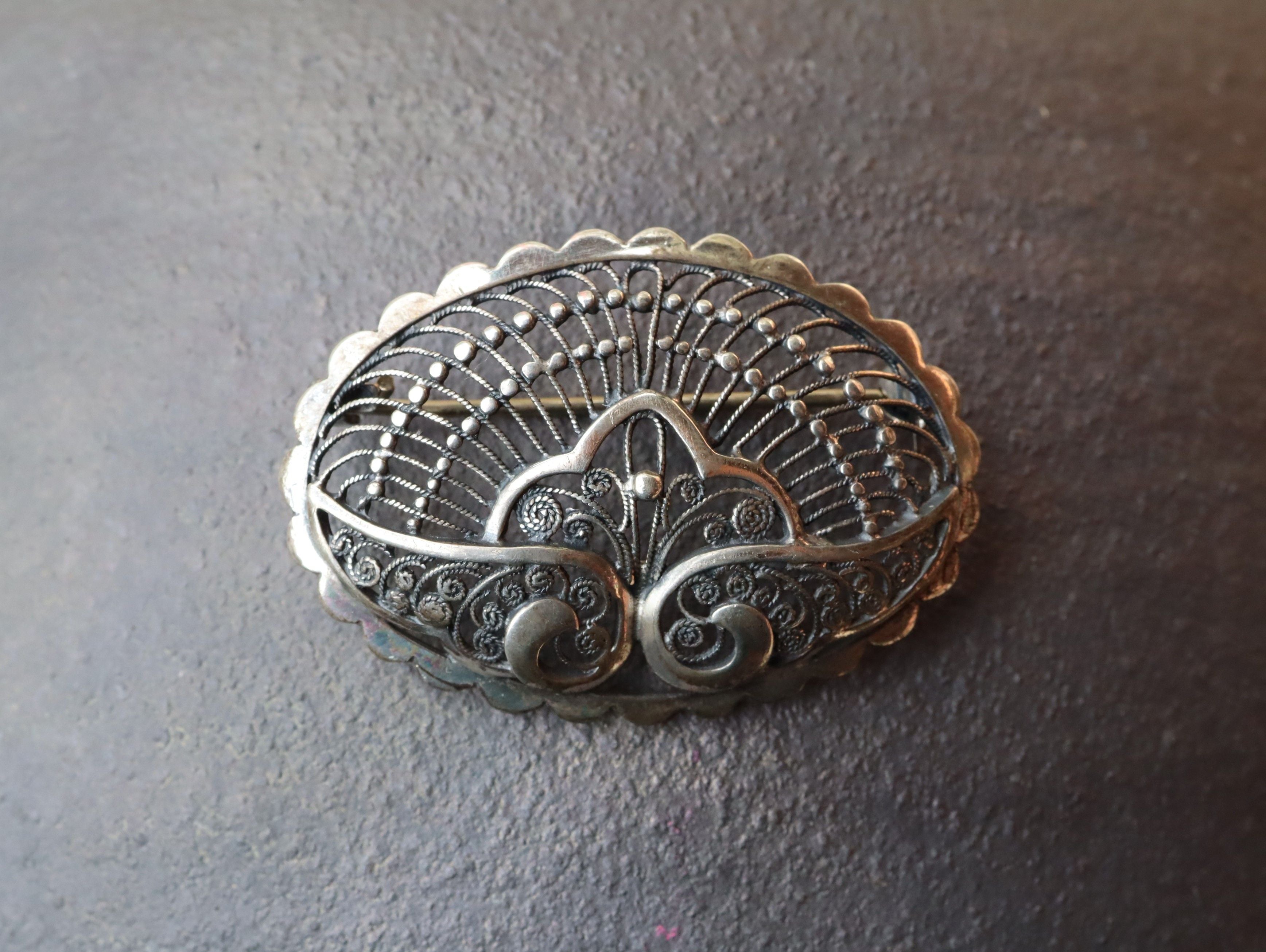Art Deco Filigree Continental Sterling Brooch c.1930