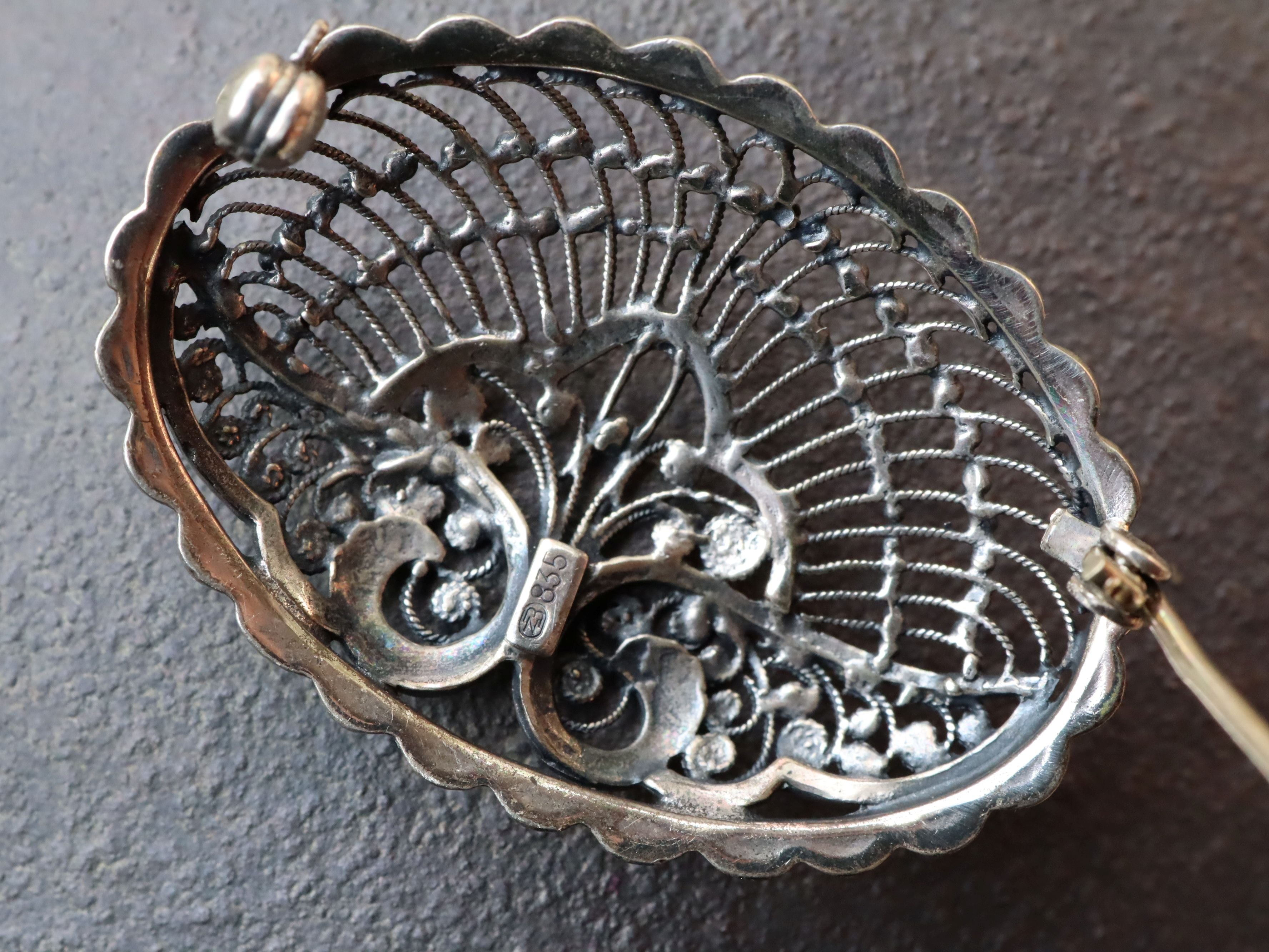 Art Deco Filigree Continental Sterling Brooch c.1930