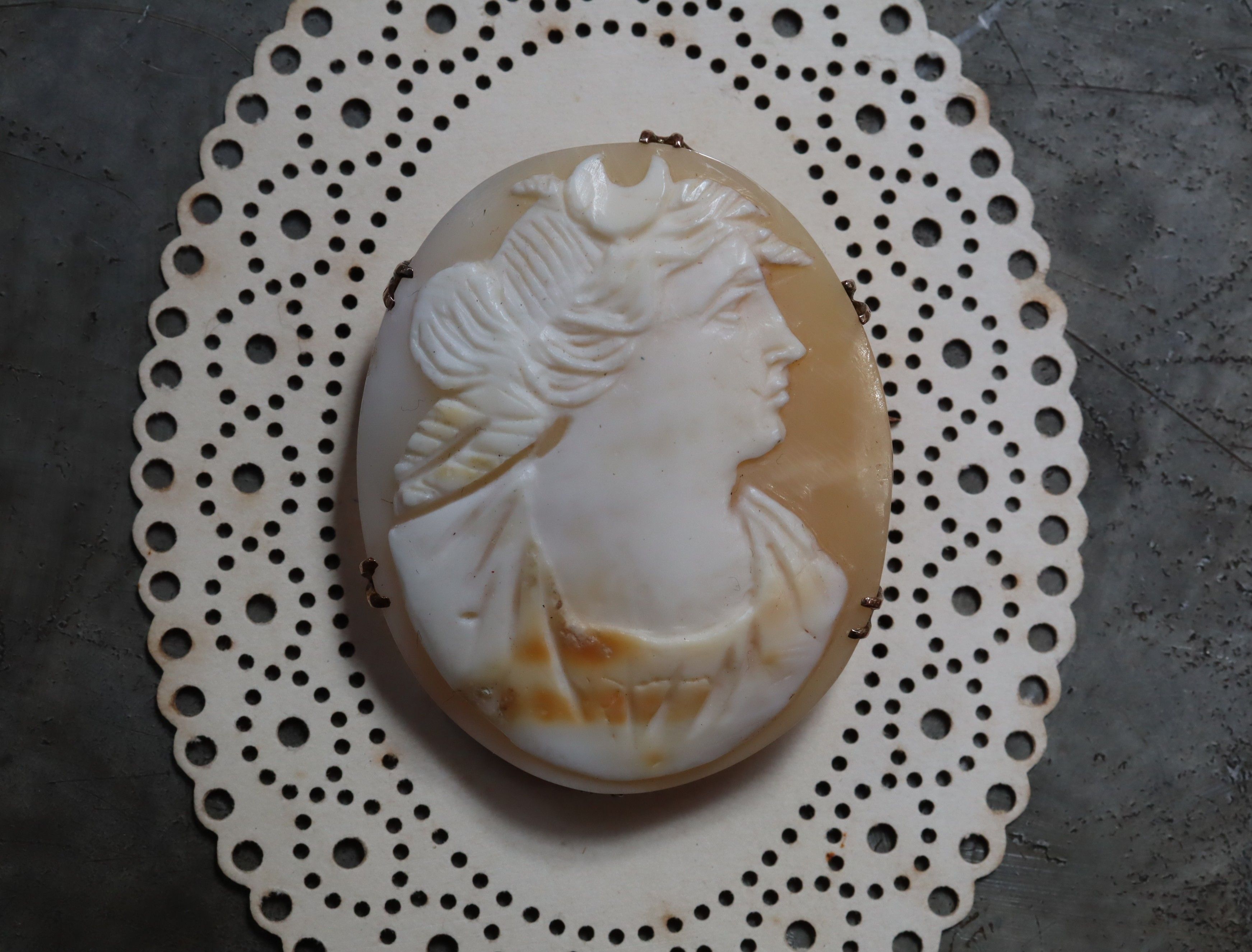 Cameo Brooch in 9ct, c.1900