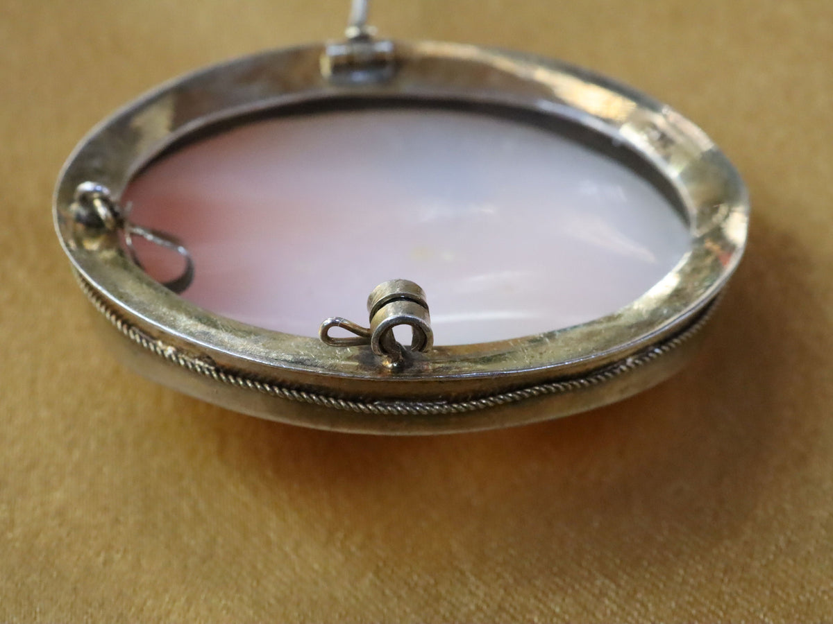 Shell Cameo Brooch/Pendant in Gold Plate c.1900