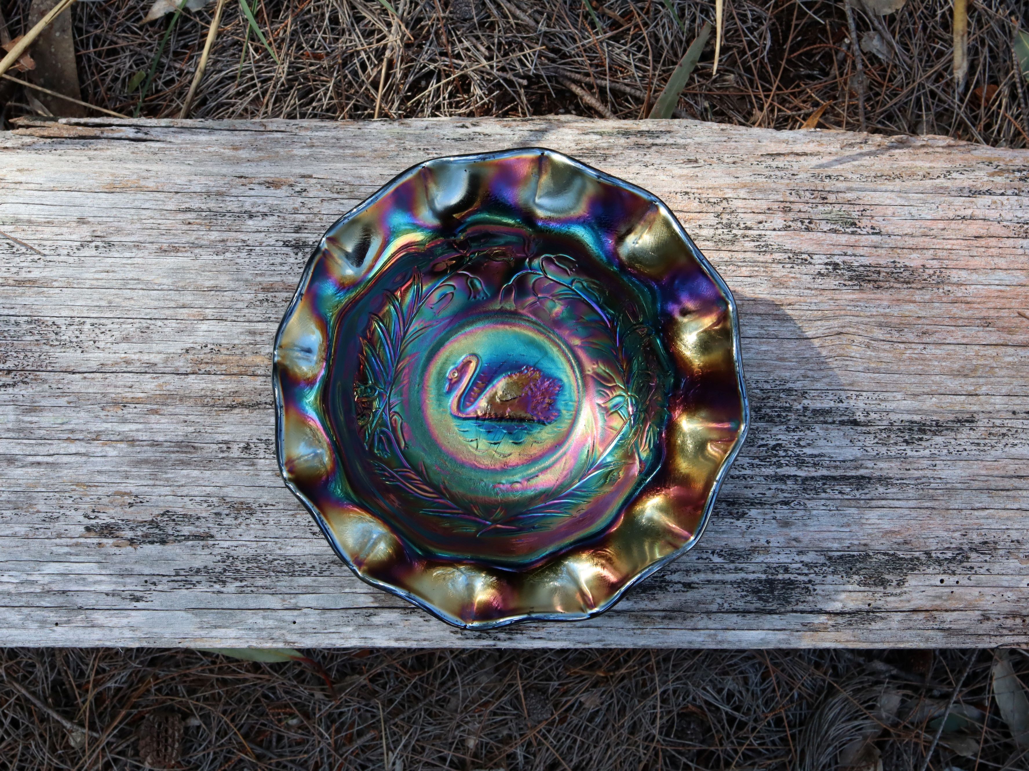 Carnival Glass - Swan