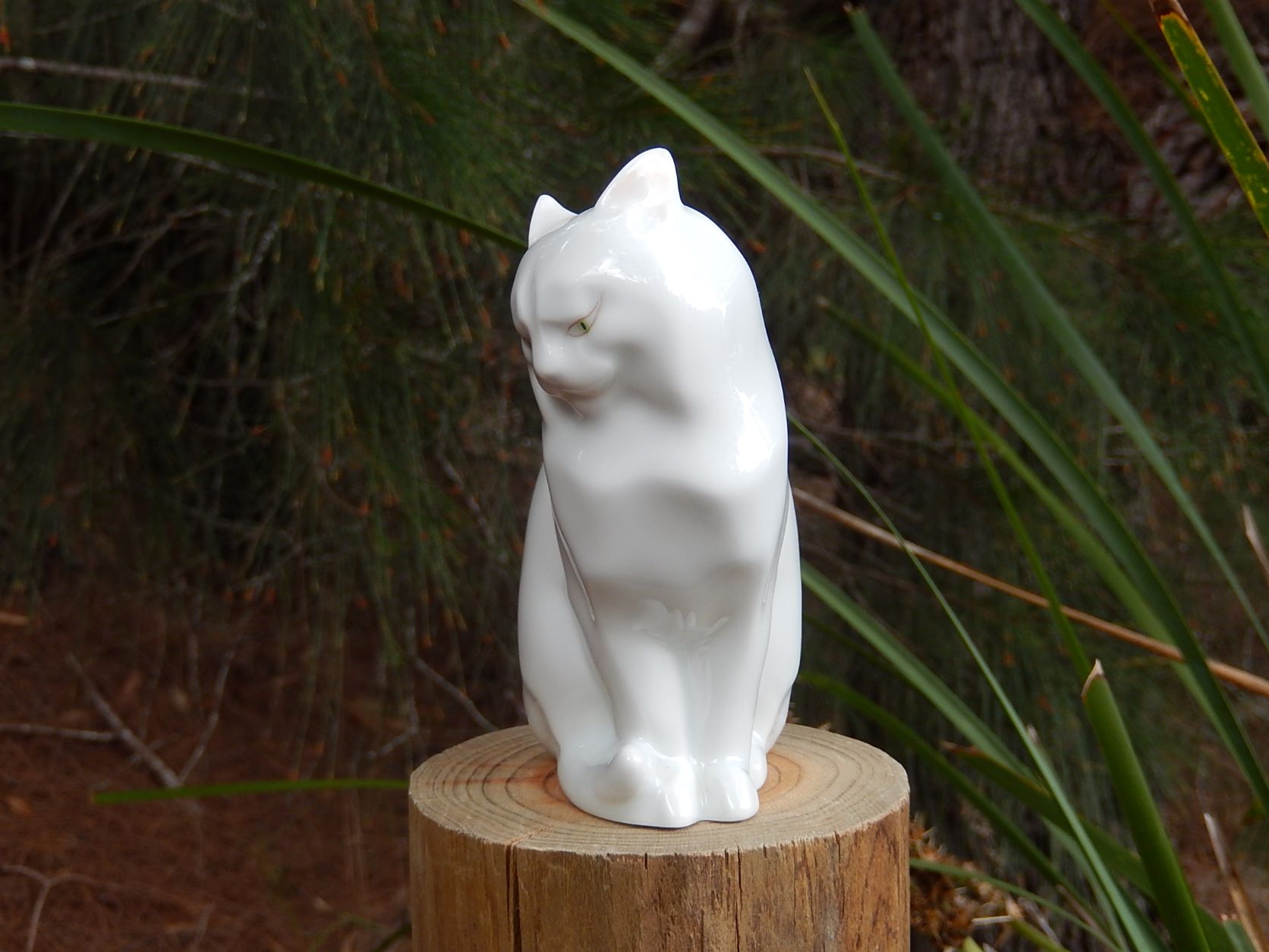 Herend Cat Figurine made in Hungary