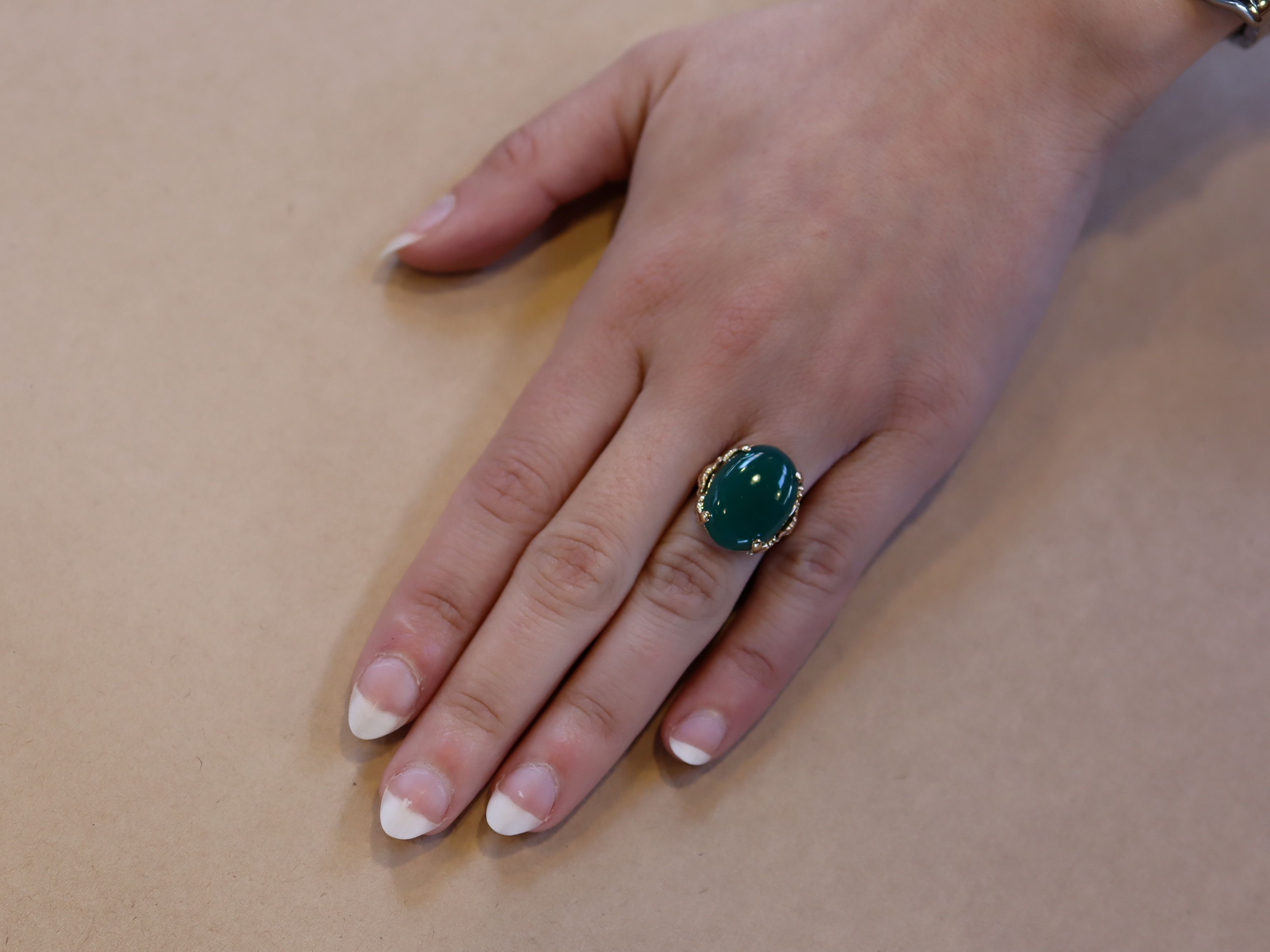 Chalcedony in 10ct Gold