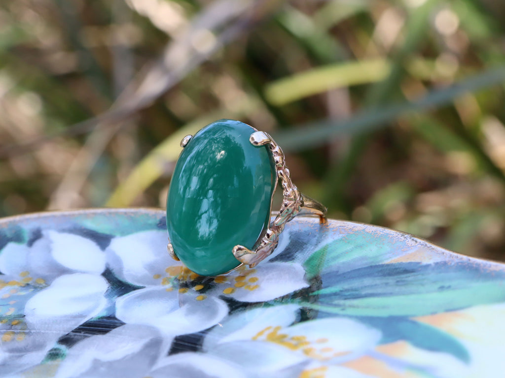 Chalcedony in 10ct Gold