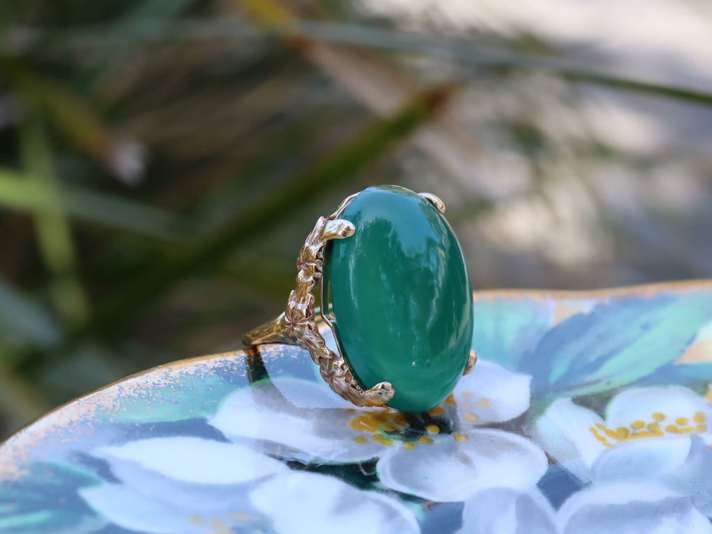 Chalcedony in 10ct Gold