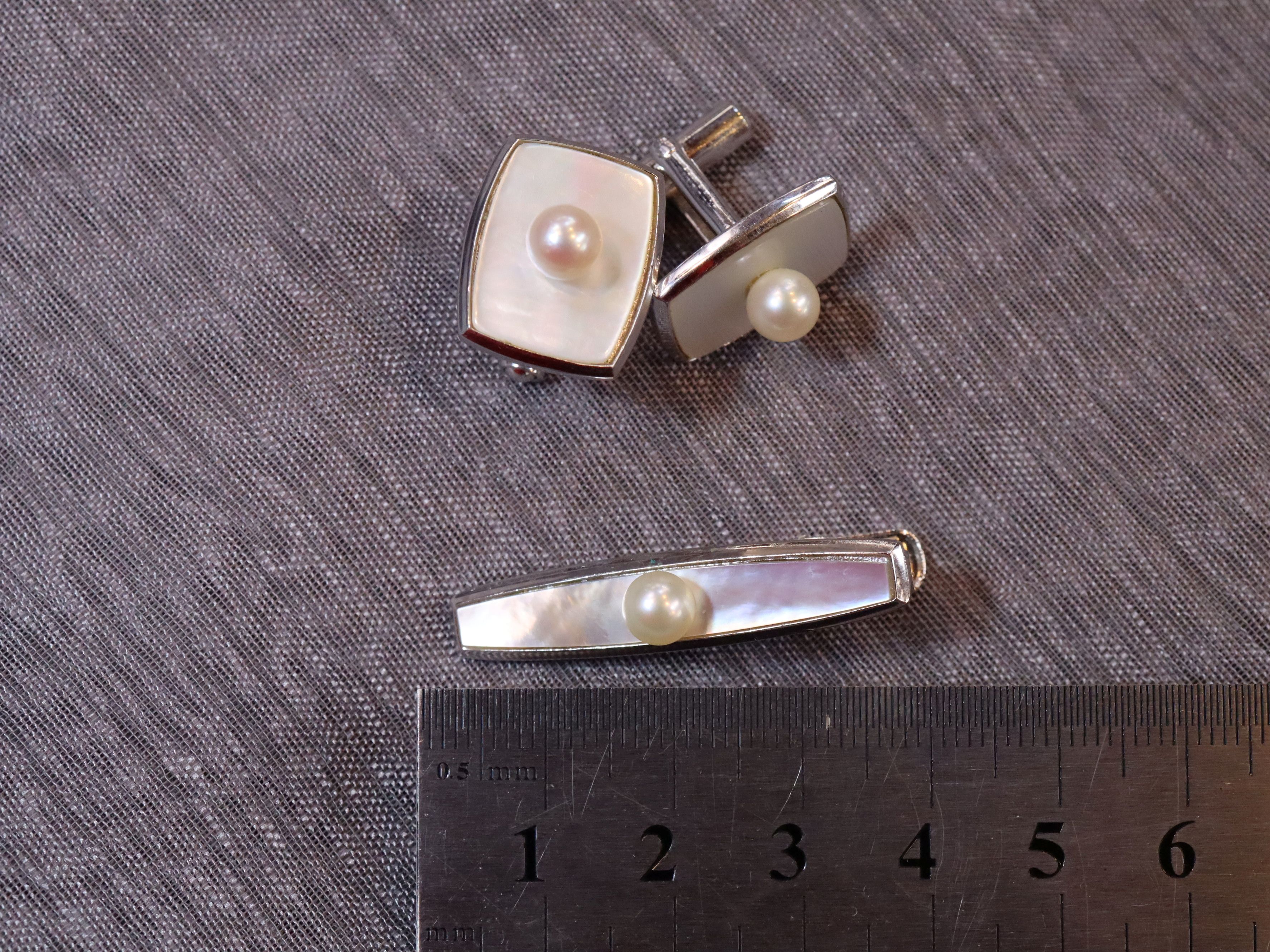 Mother of Pearl, and Pearl Cufflink set
