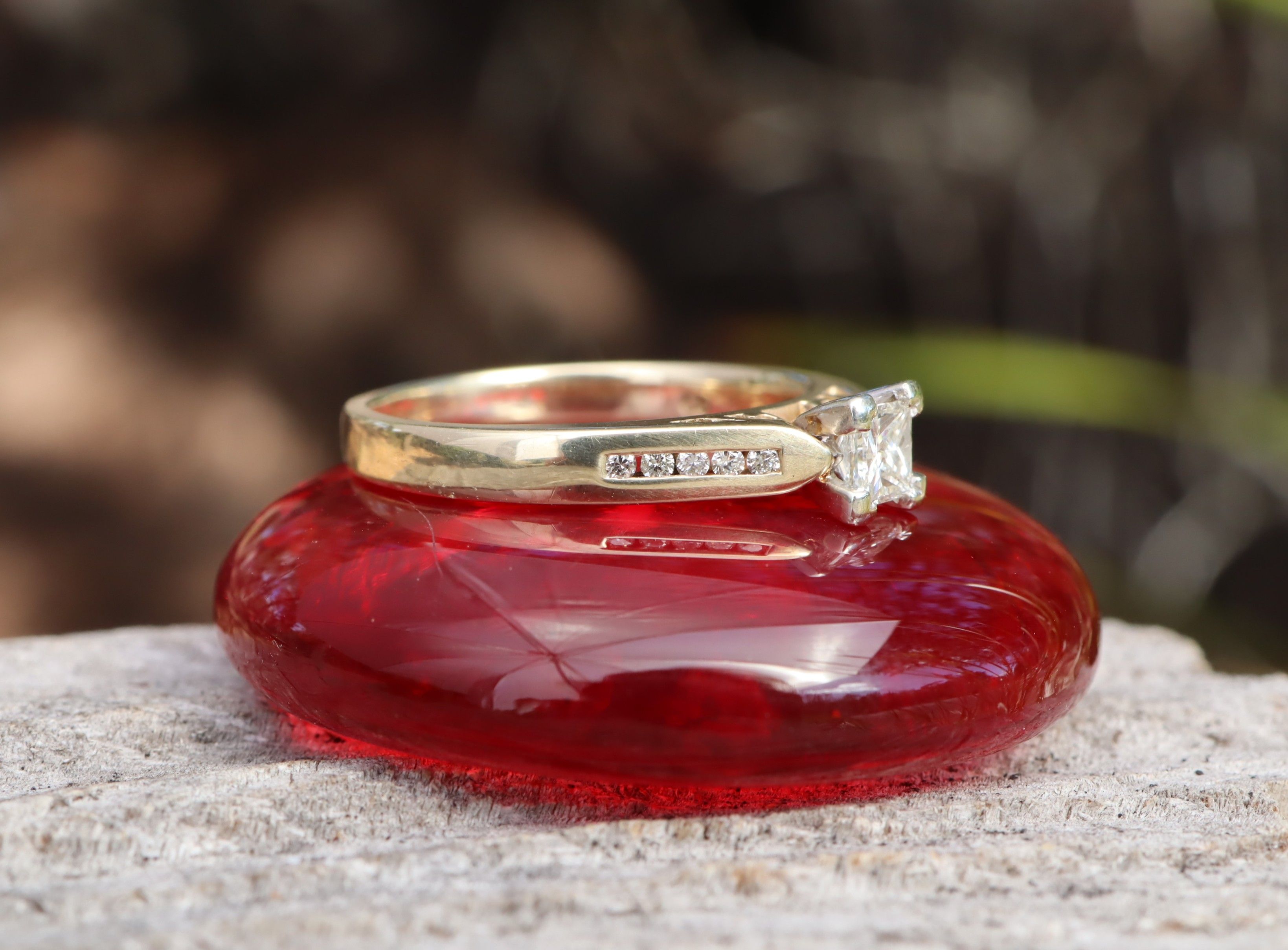 Princess Cut Diamond Engagement Ring in 9ct Gold