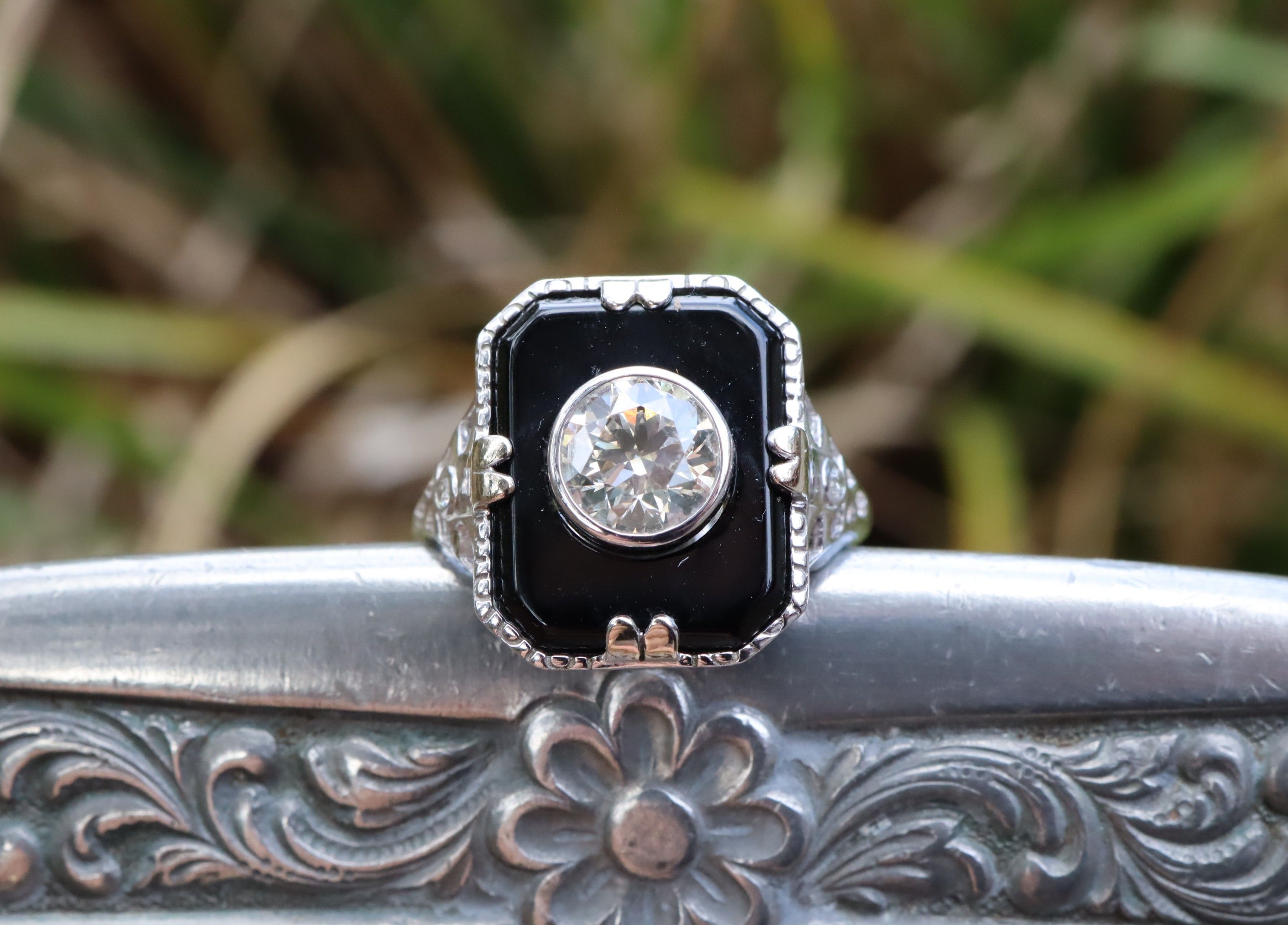 1ct Diamond and Onyx Ring in 14ct White Gold
