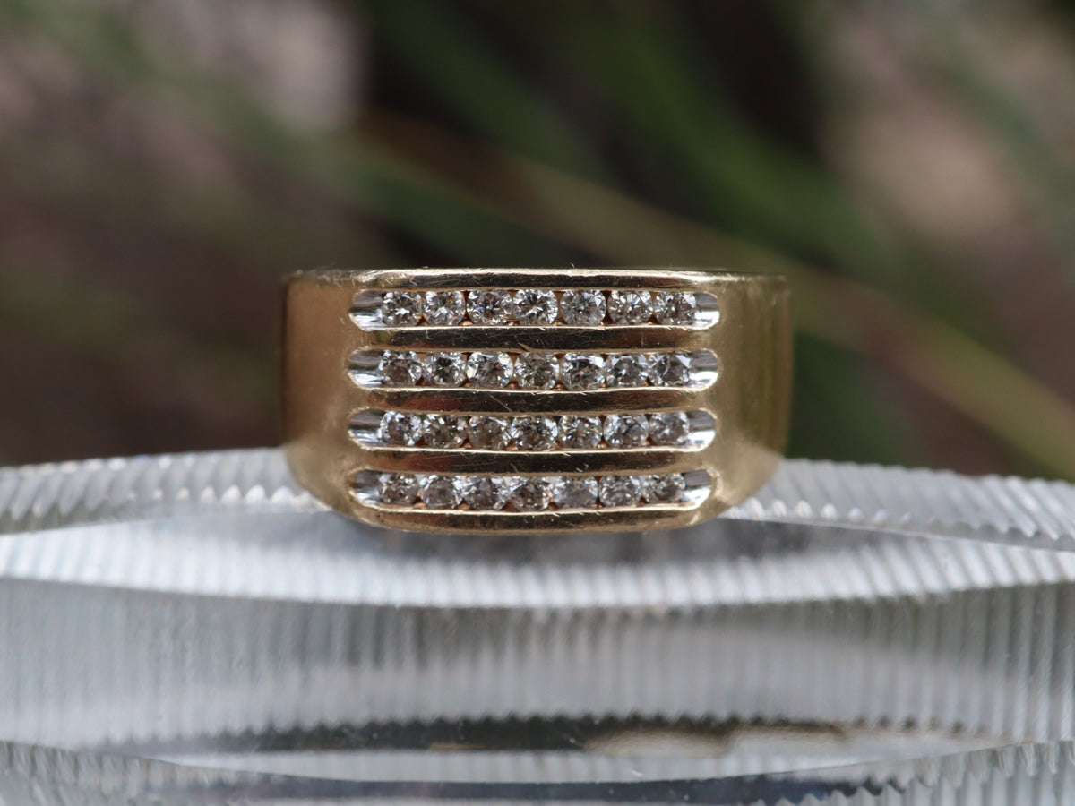 Diamond Ring in 9ct