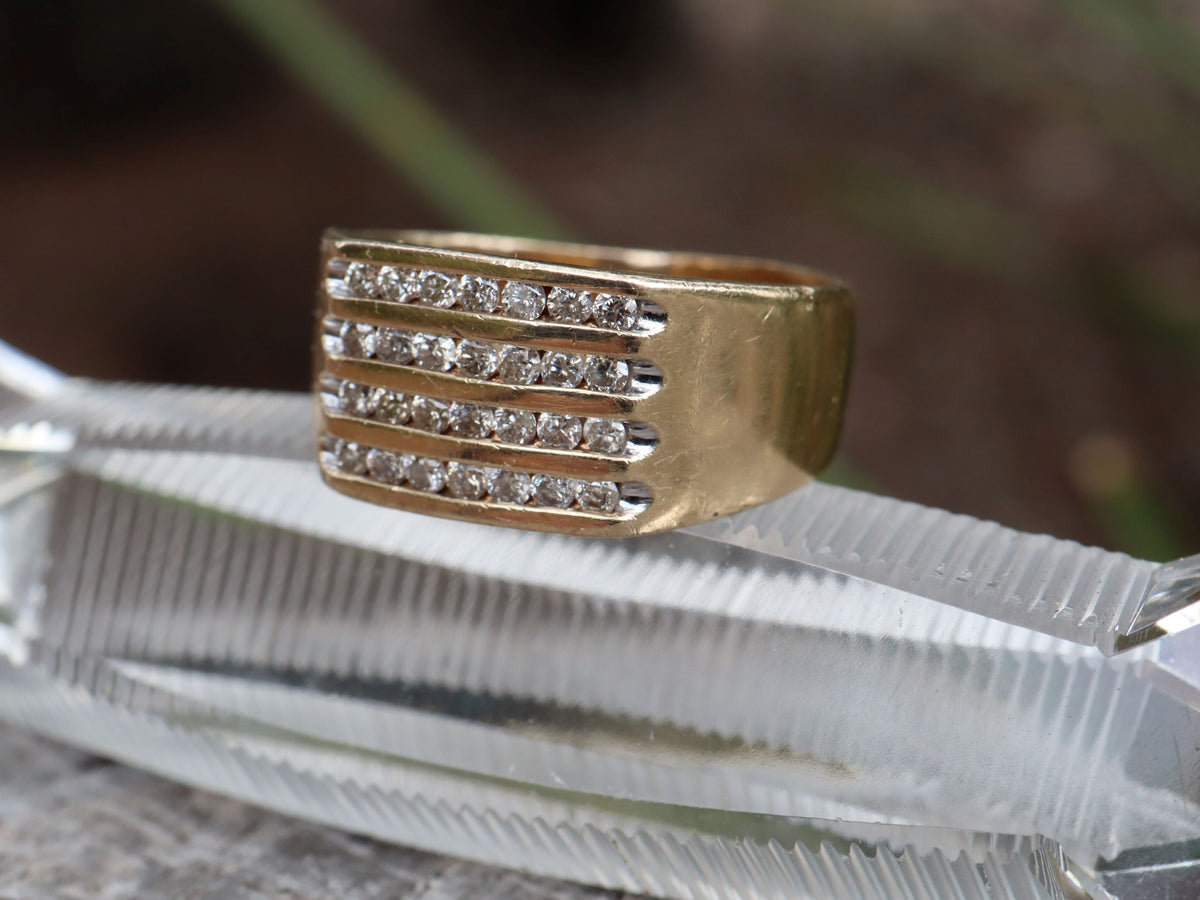 Diamond Ring in 9ct