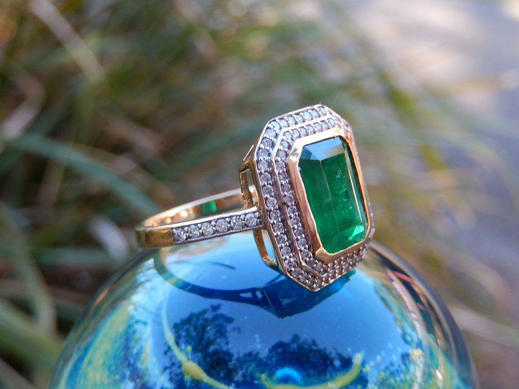 3ct Emerald and Diamond Ring in 18ct Gold