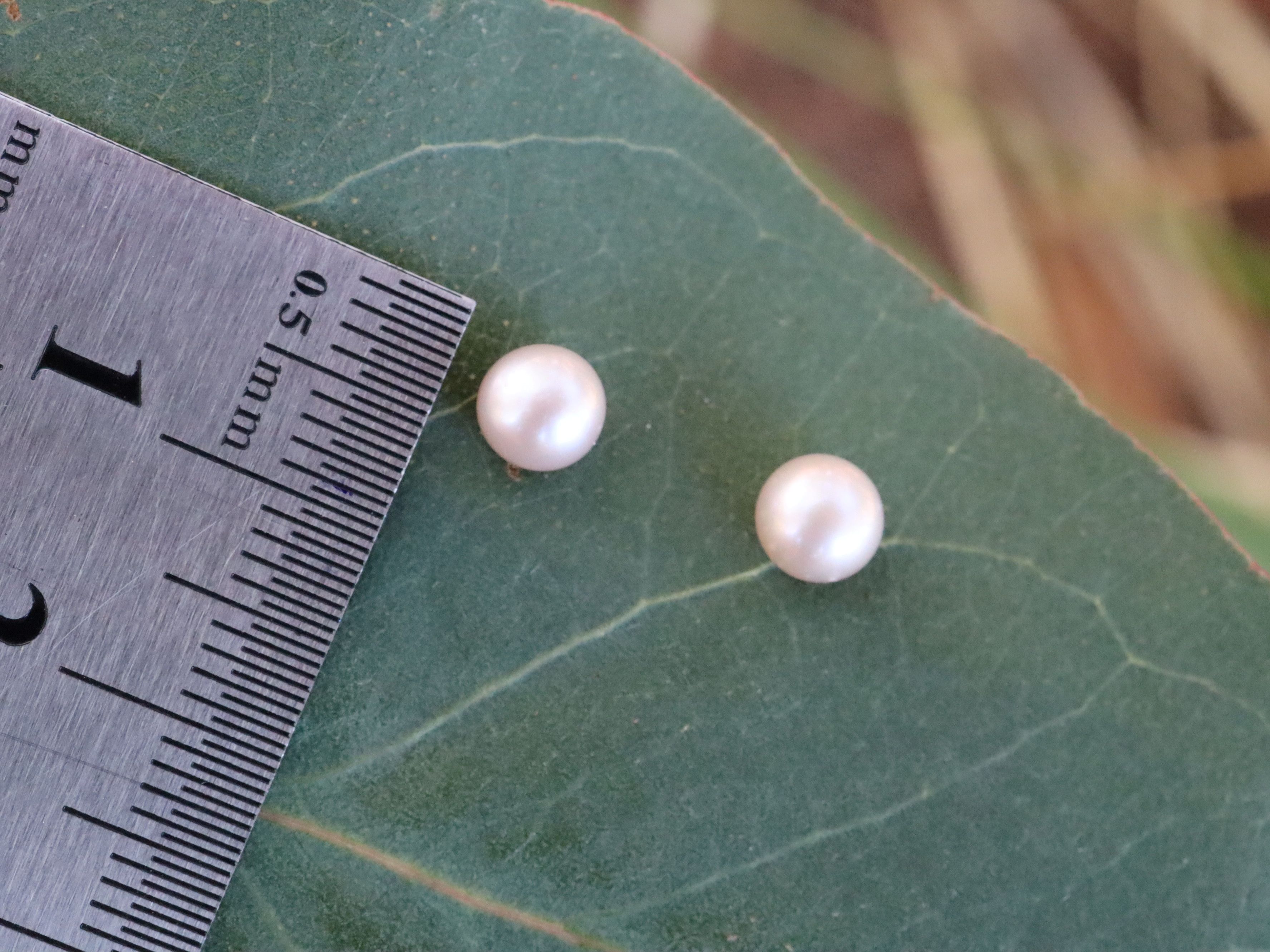 -SOLD- Pink Cultured Pearl Earrings in 14ct Gold