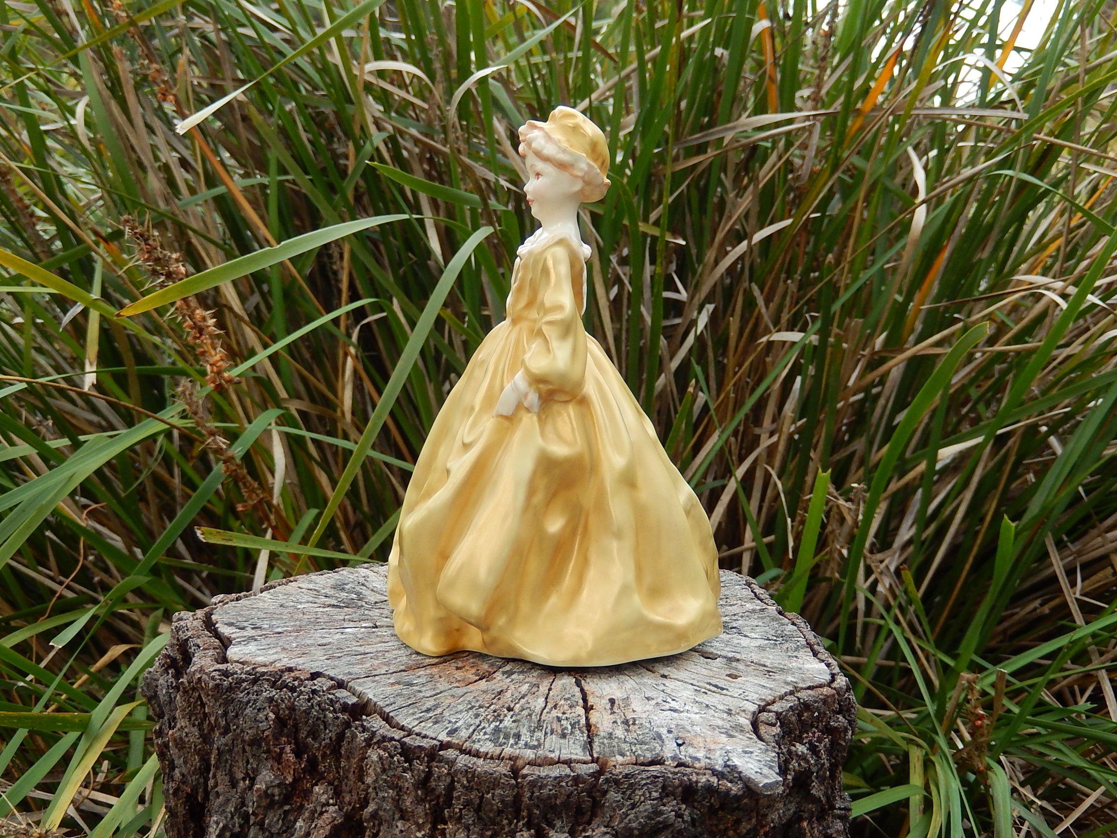 Royal Worcester "Grandmother's Dress" Figurine c.1950