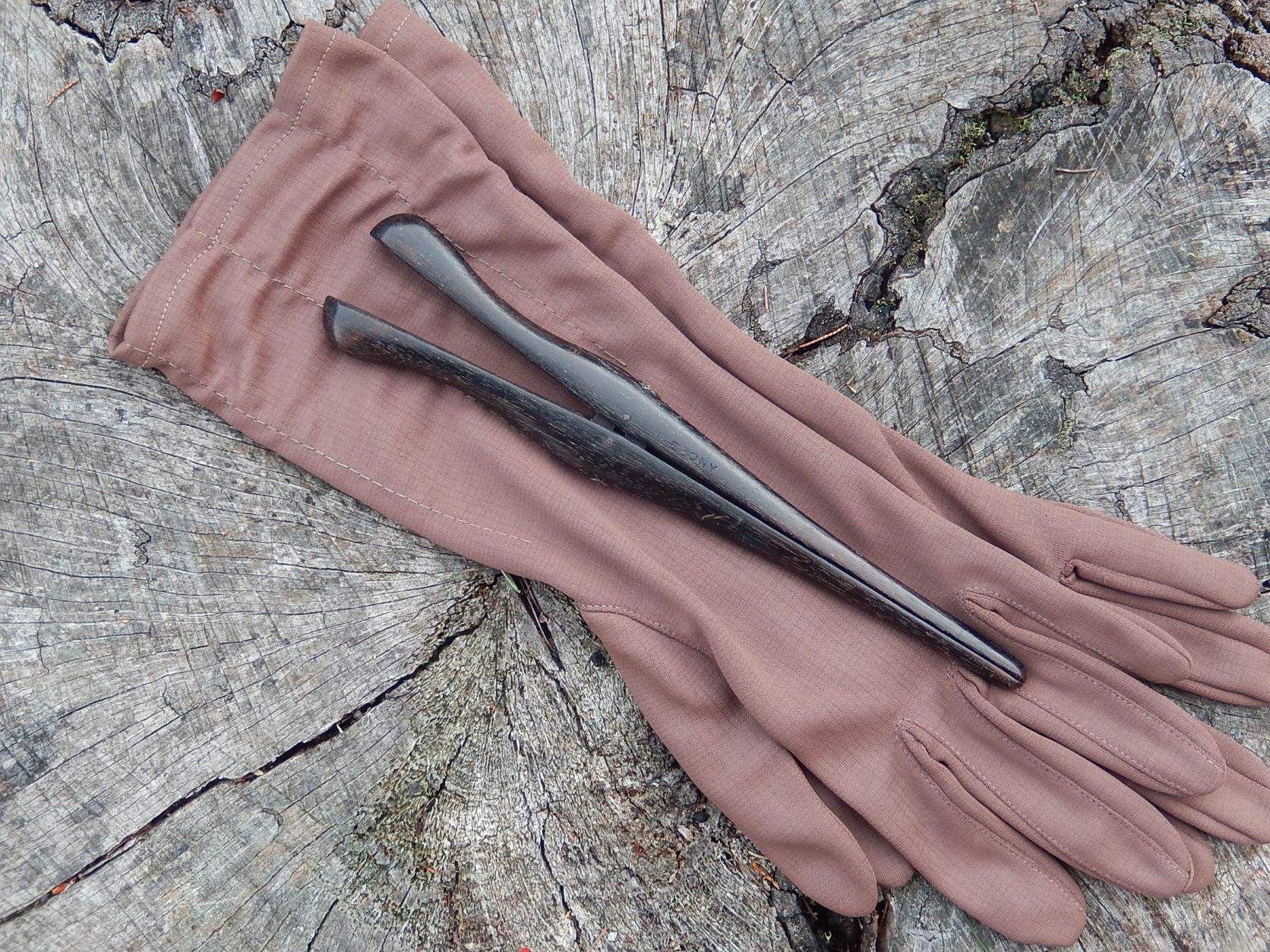 Ebony Glove Stretcher 1916