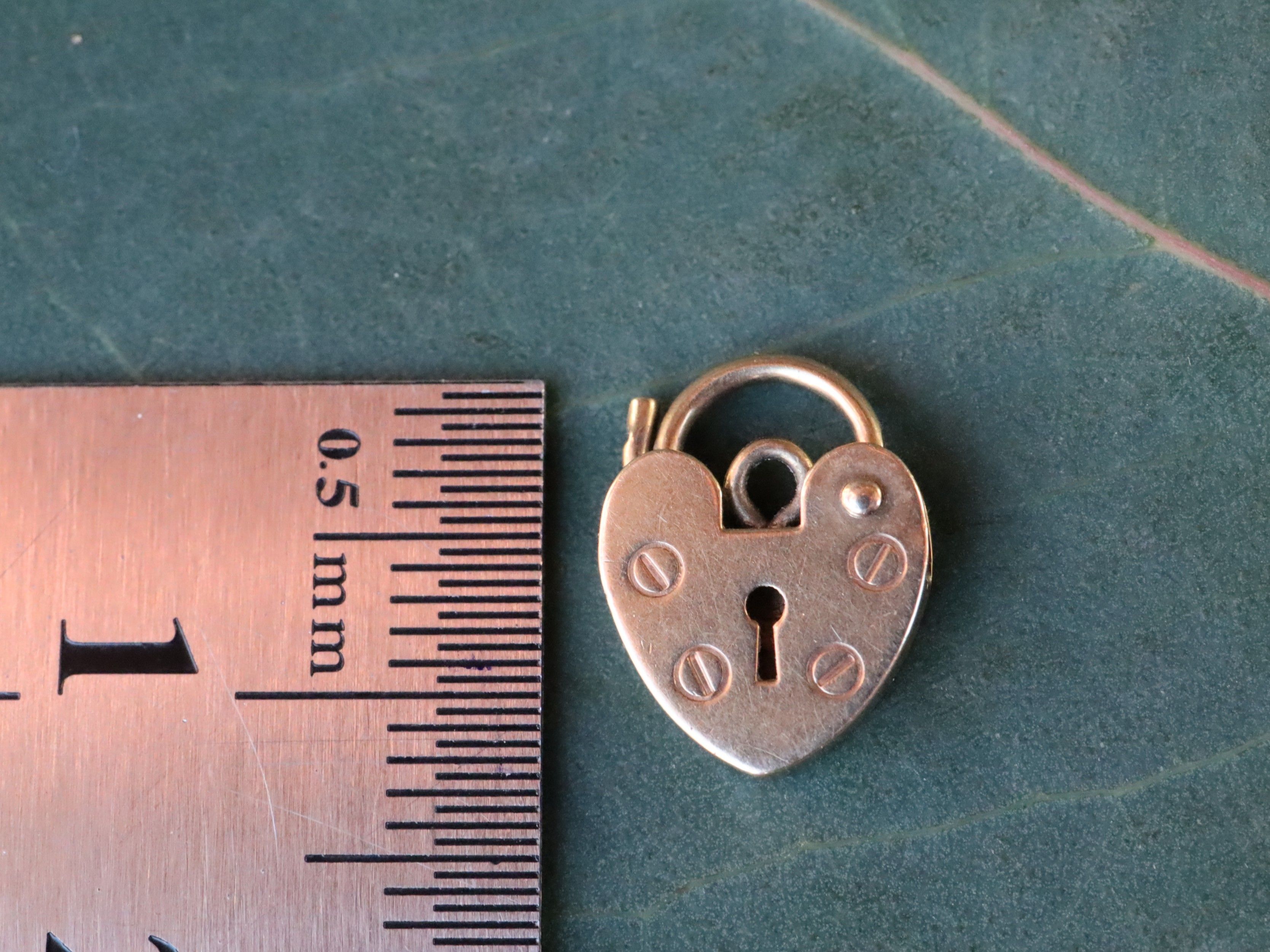 9ct Gold Heart Padlock Charm
