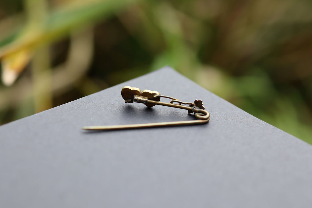 Rose Gold Plate Antique Lovers Brooch