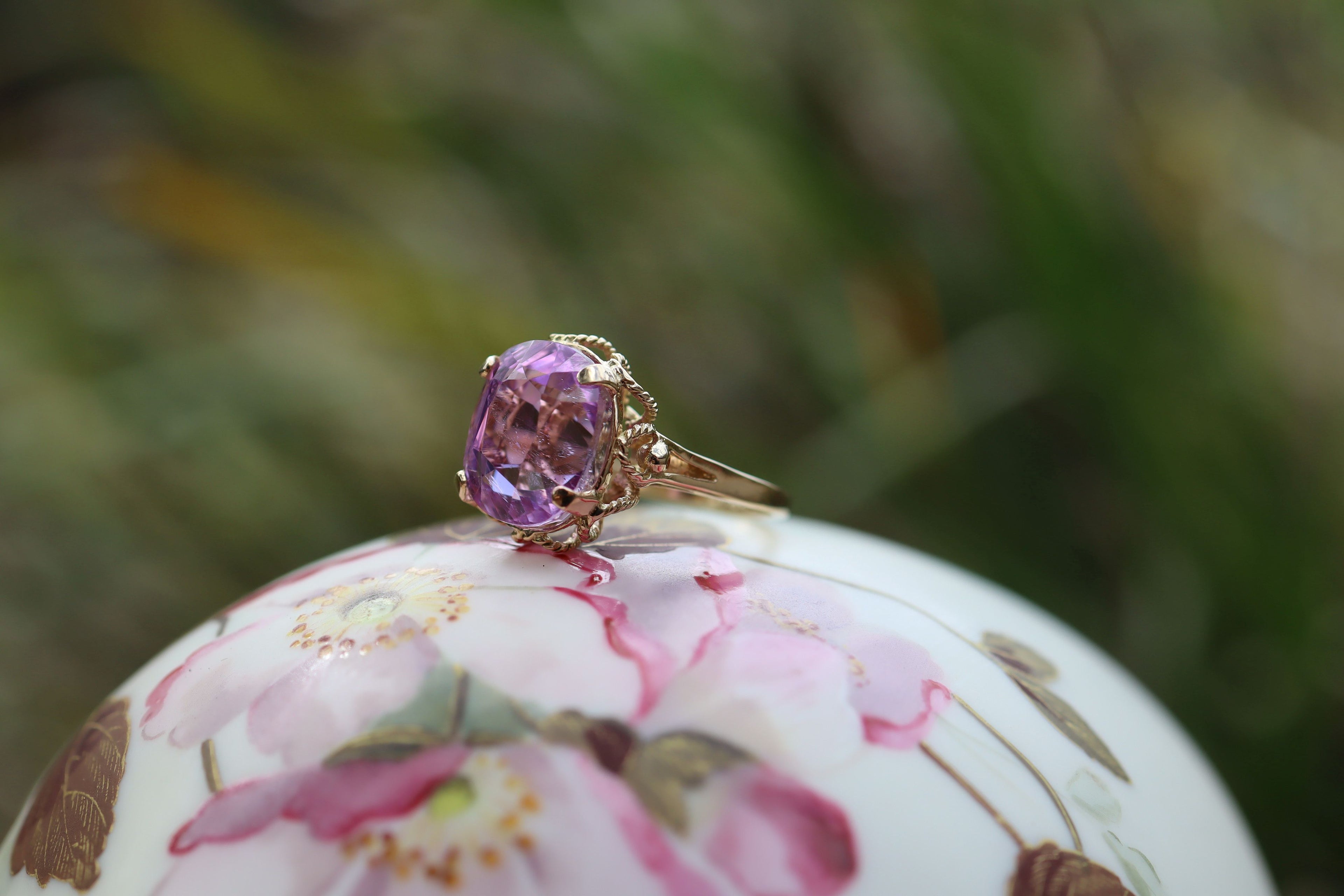 Kunzite in 18ct