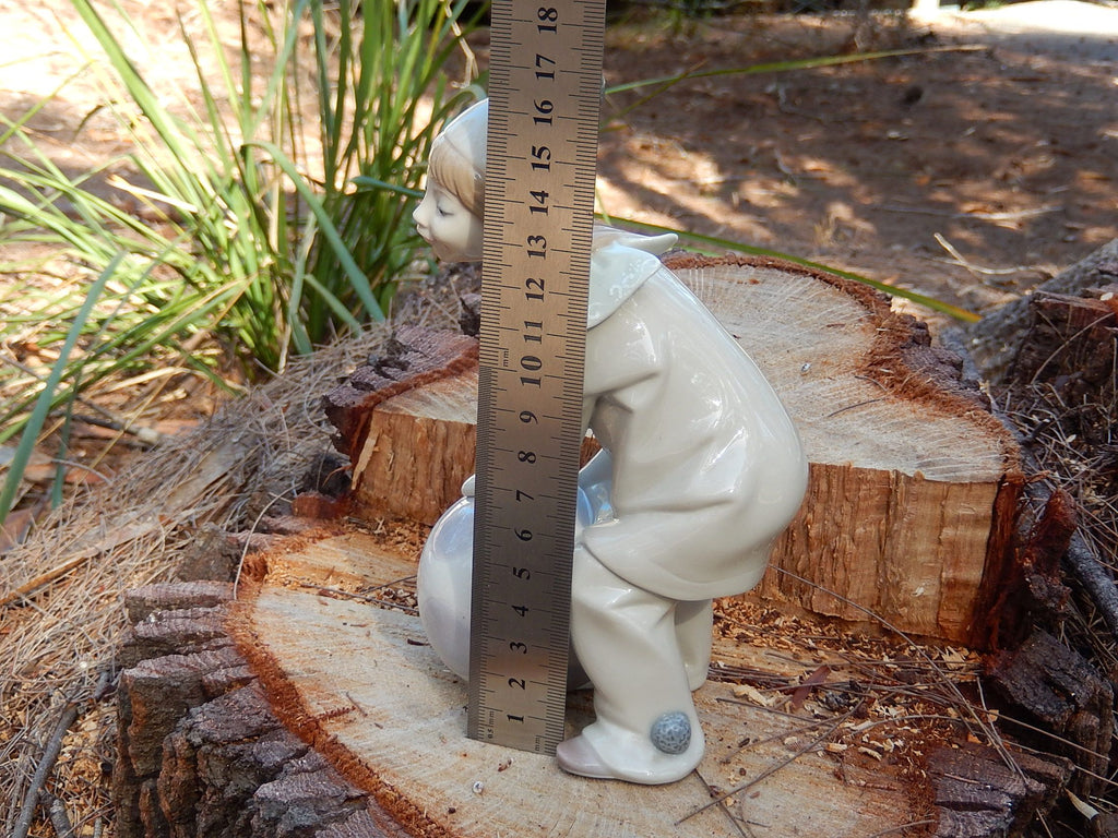 Lladro Girl Figurine
