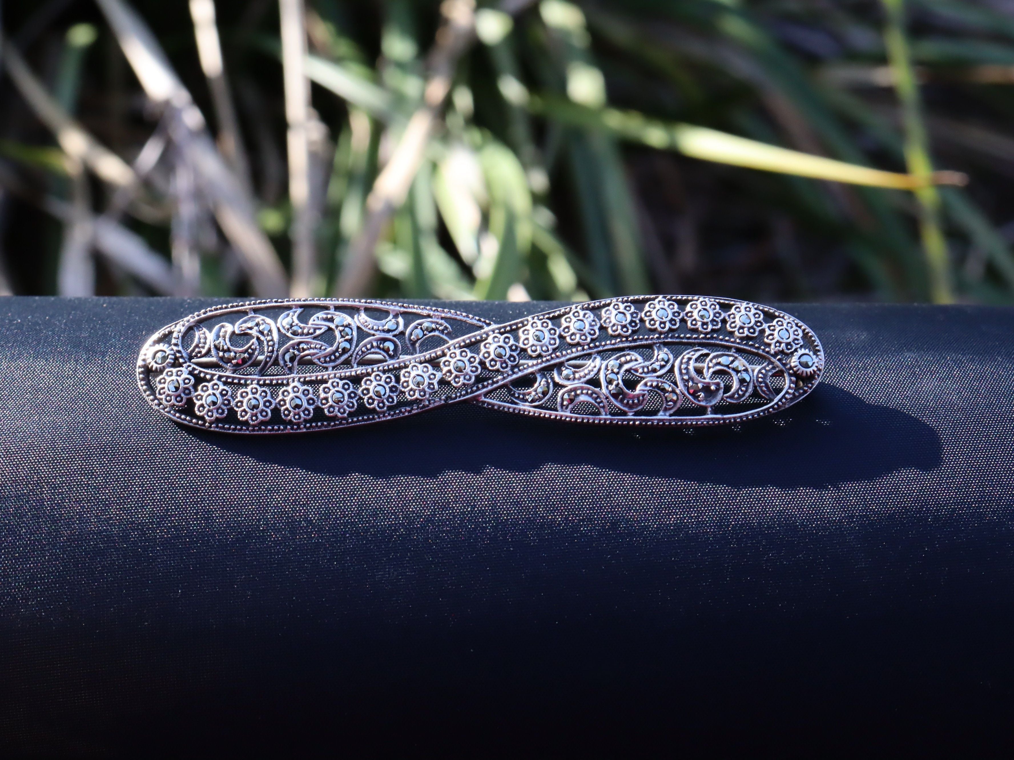 German Marcasite Infinity-style Brooch in Sterling Silver