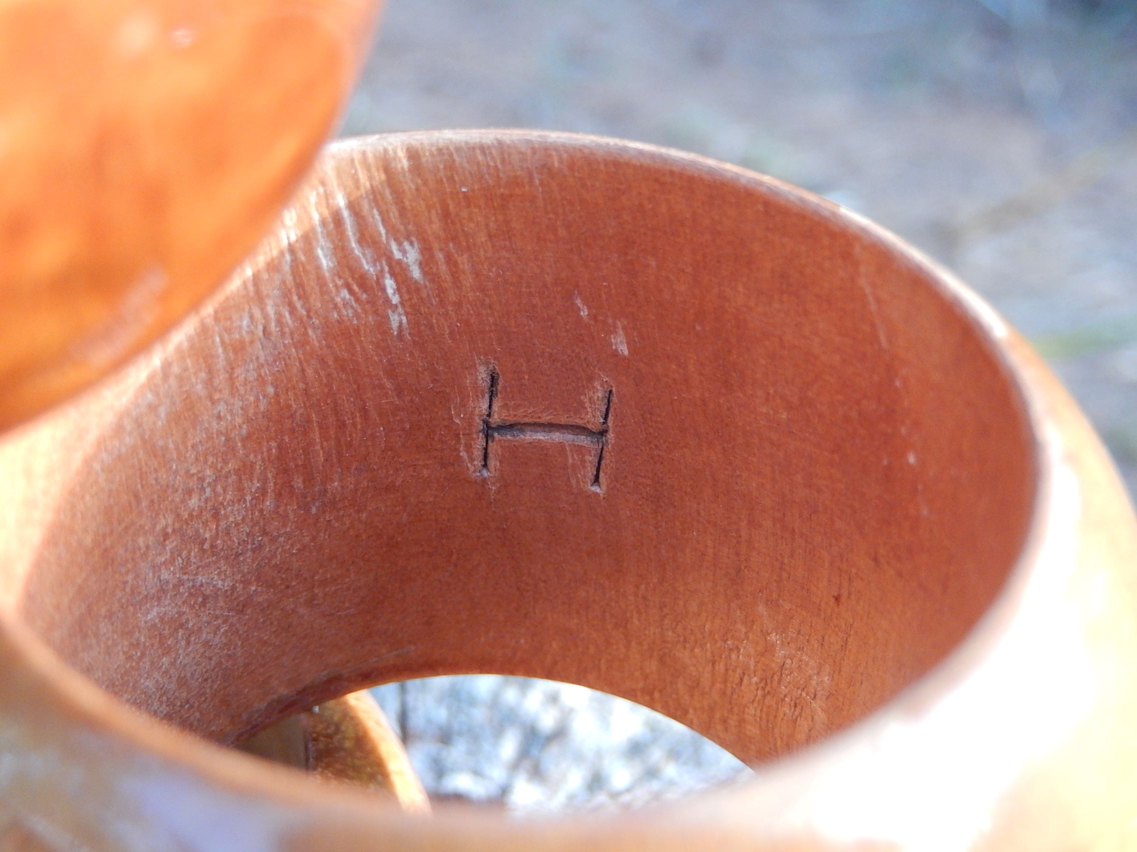 Six Napkin Rings with 9ct Gold Tasmania Map