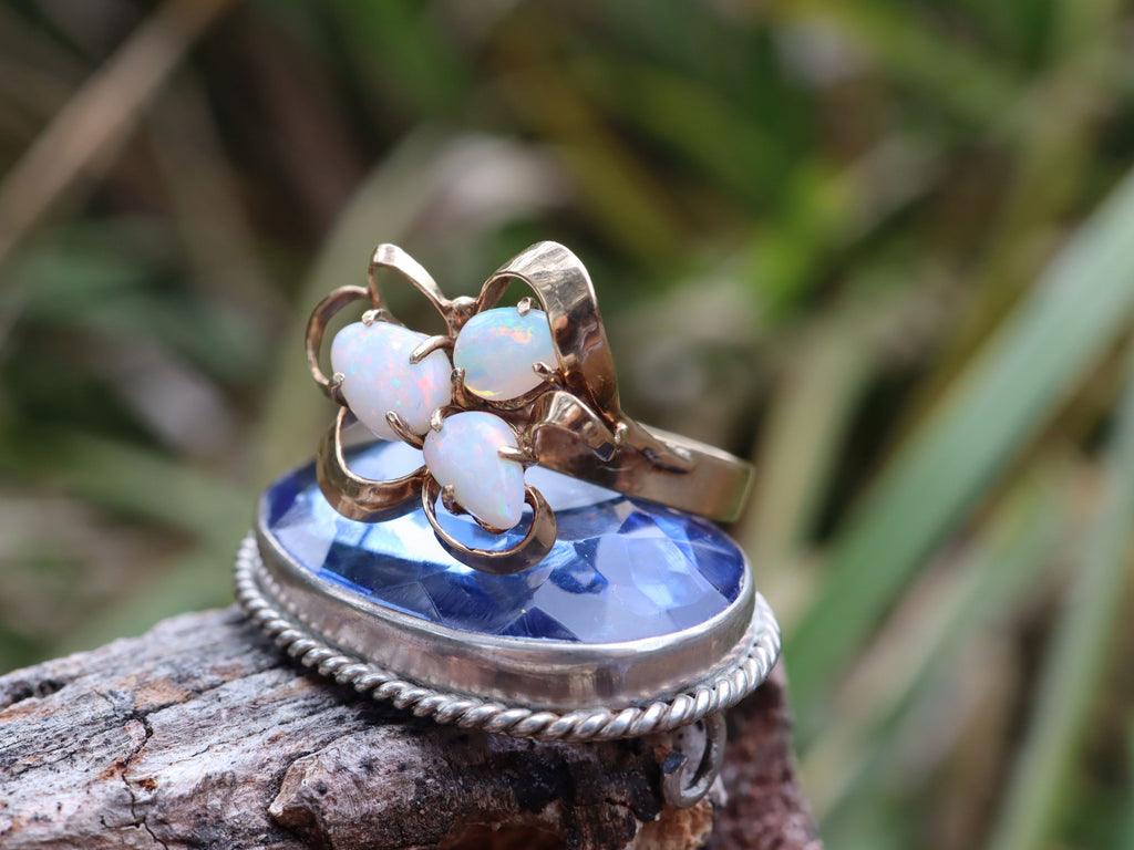 Opal Ring in 9ct Gold