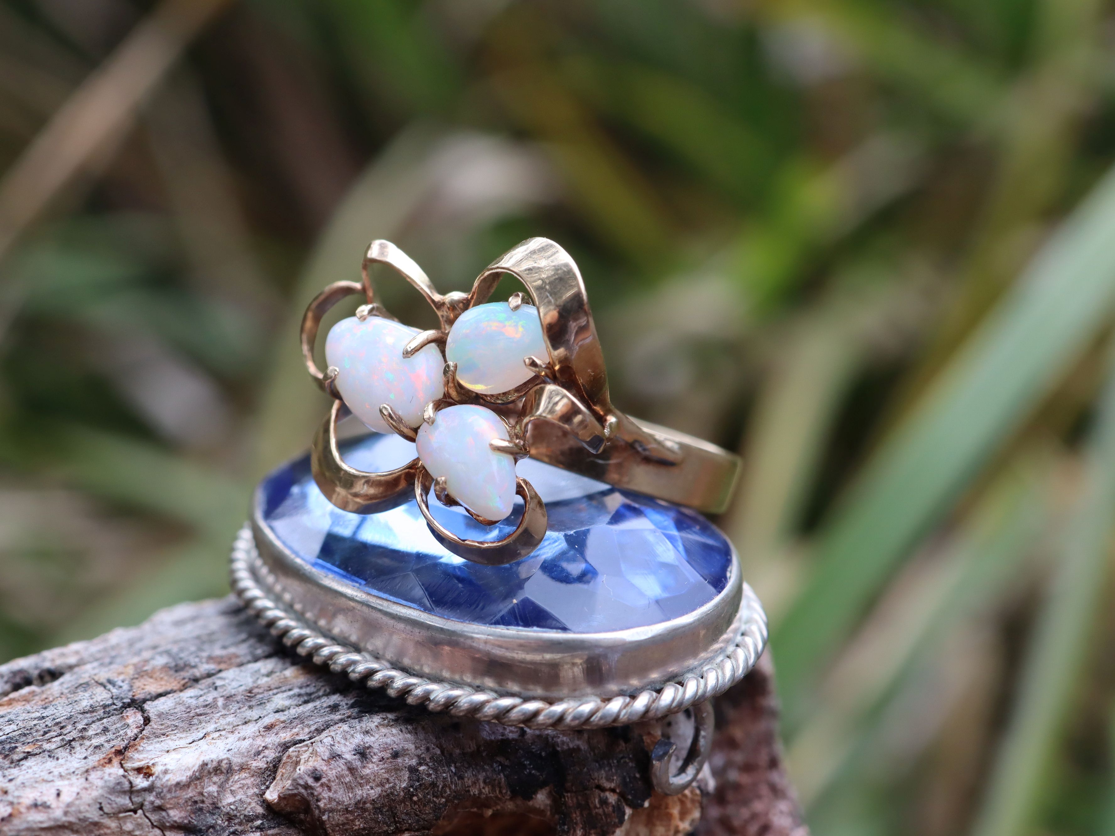 Opal Ring in 9ct Gold