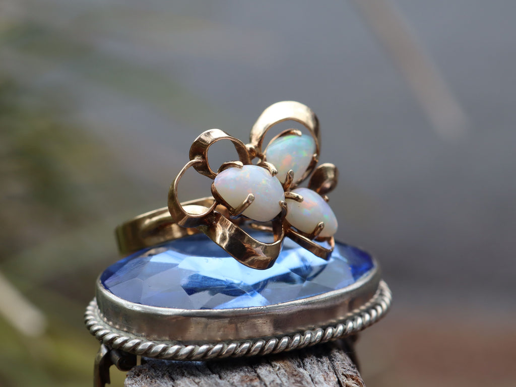 Opal Ring in 9ct Gold
