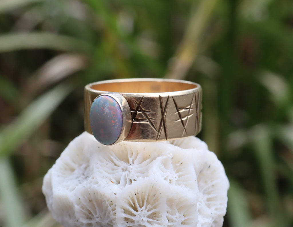 Vintage 9ct Gold Opal Ring