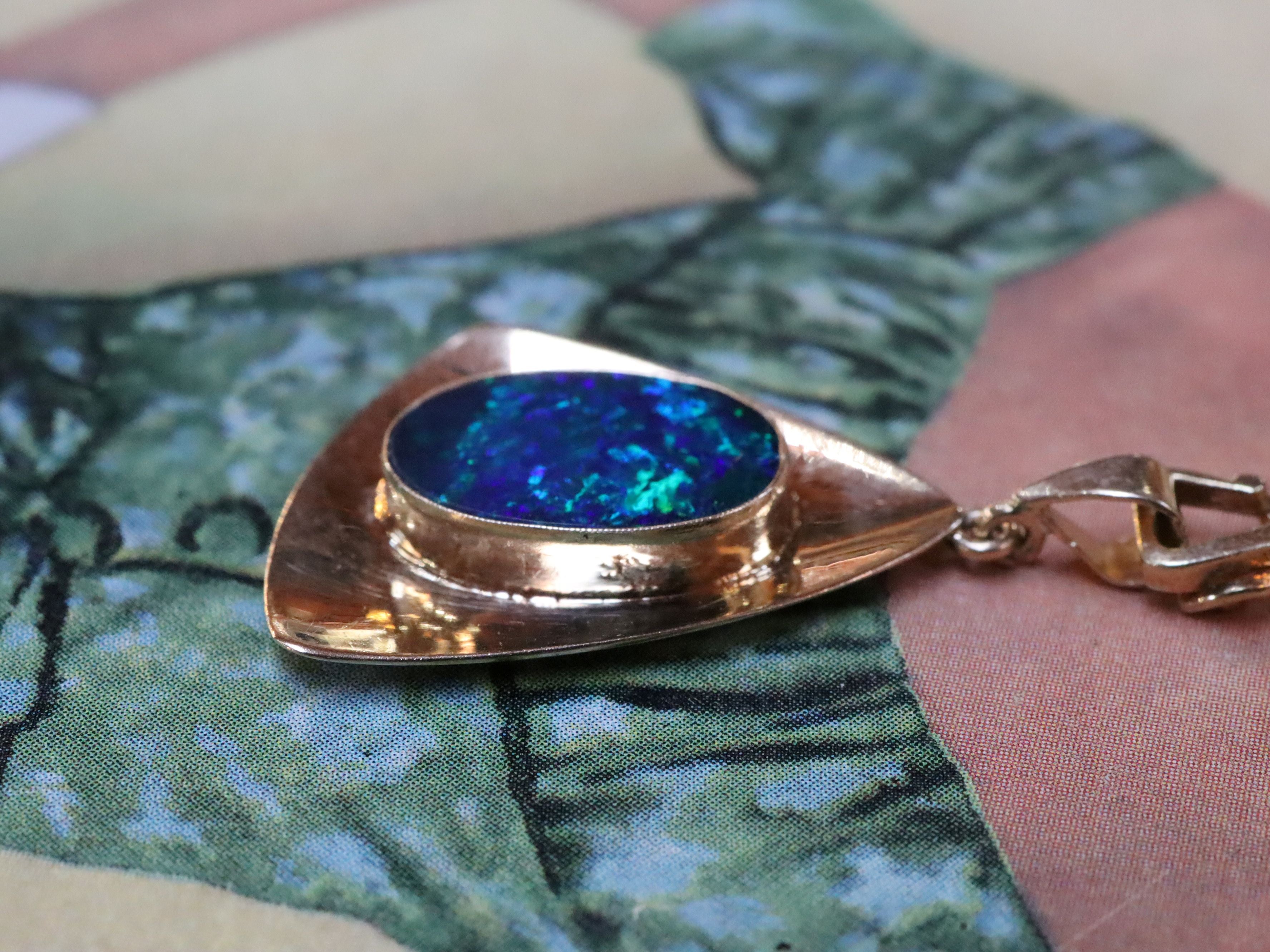 Fire Opal in 10ct Gold
