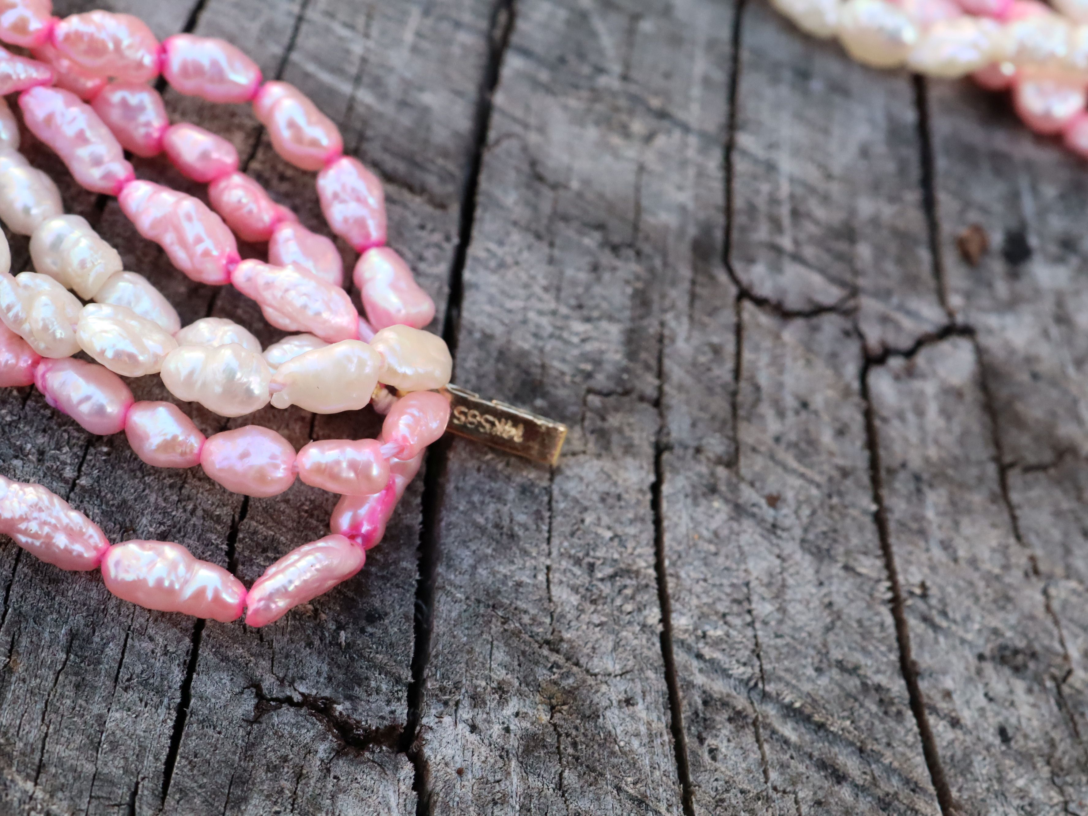 Pink and White Freshwater Rice Pearl with 14ct Clasp