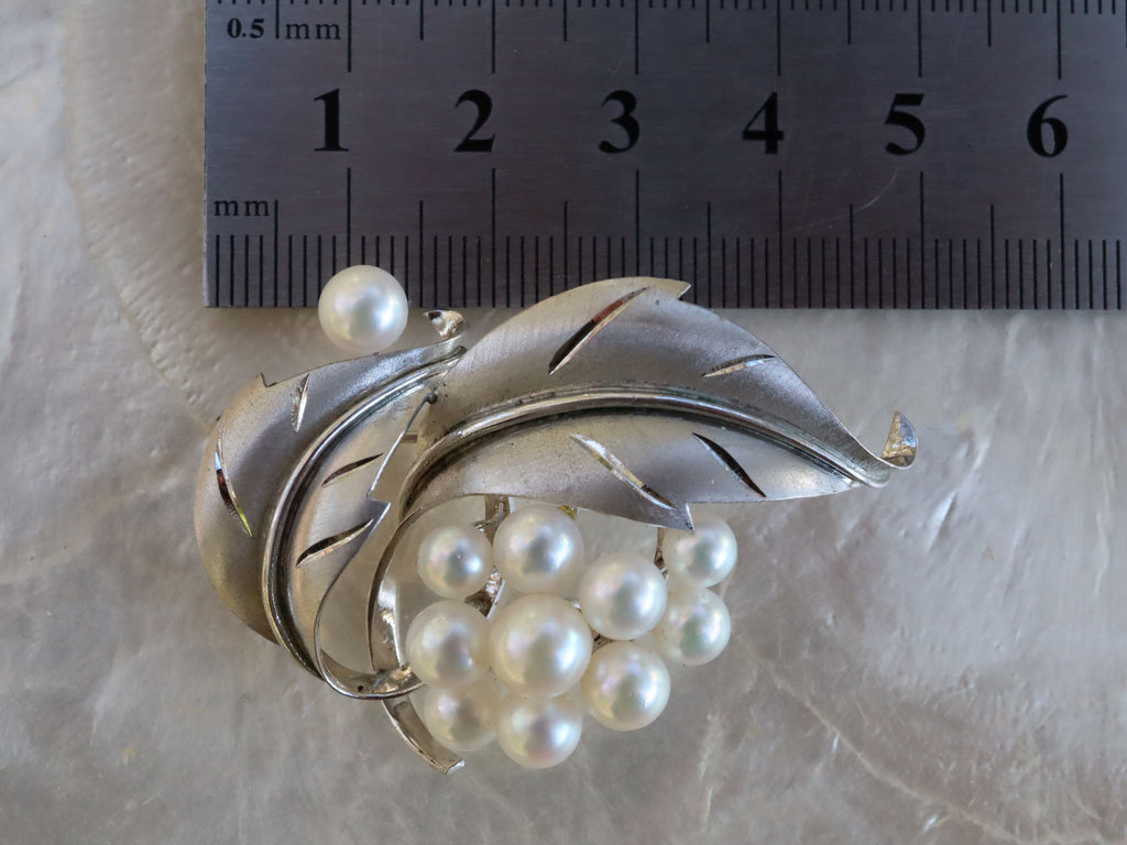 Cultured Pearl and Sterling Silver Brooch