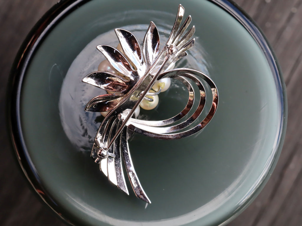 Cultured Pearl Brooch in Sterling Silver