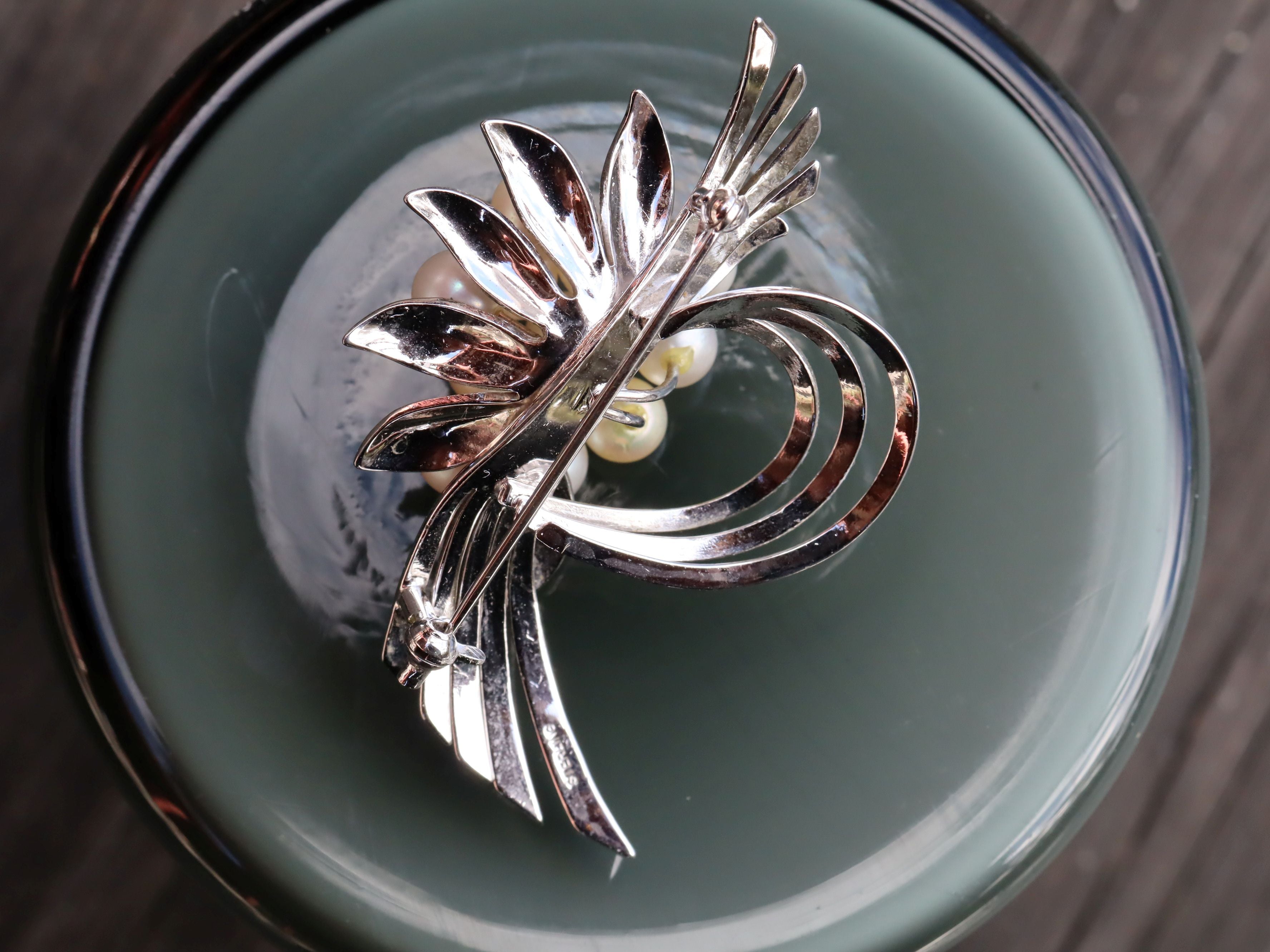 Cultured Pearl Brooch in Sterling Silver