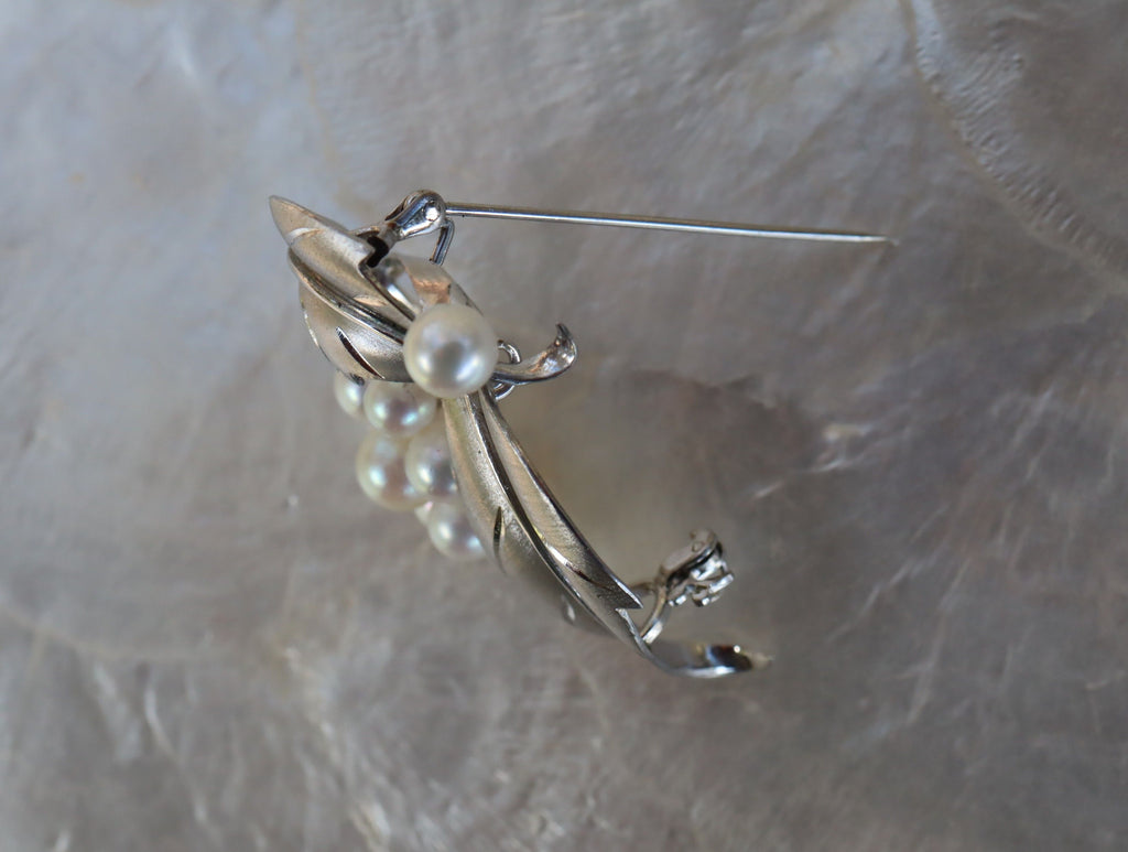 Cultured Pearl and Sterling Silver Brooch