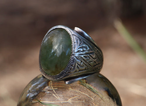 Prehnite Ring in Sterling
