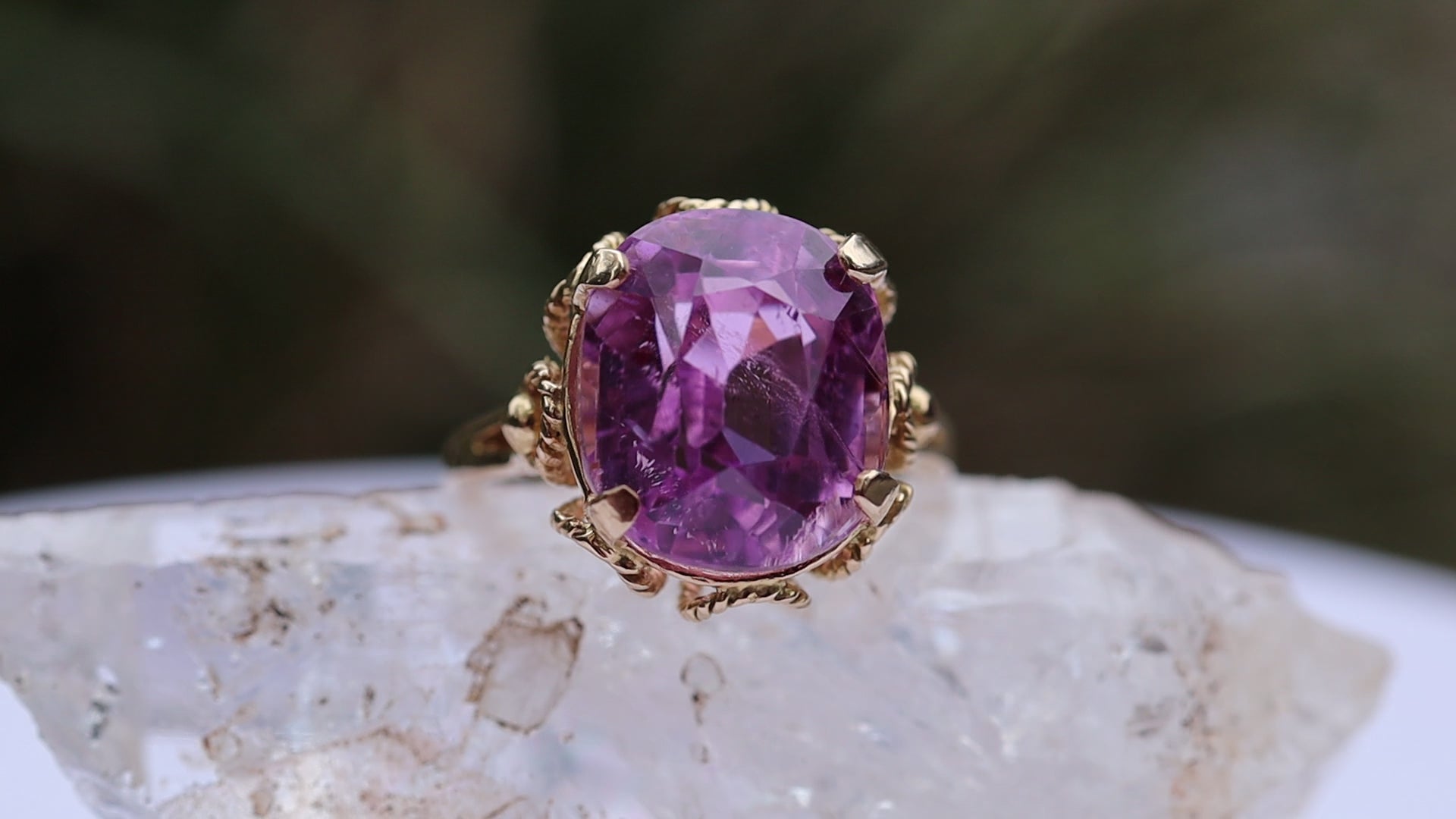Kunzite in 18ct