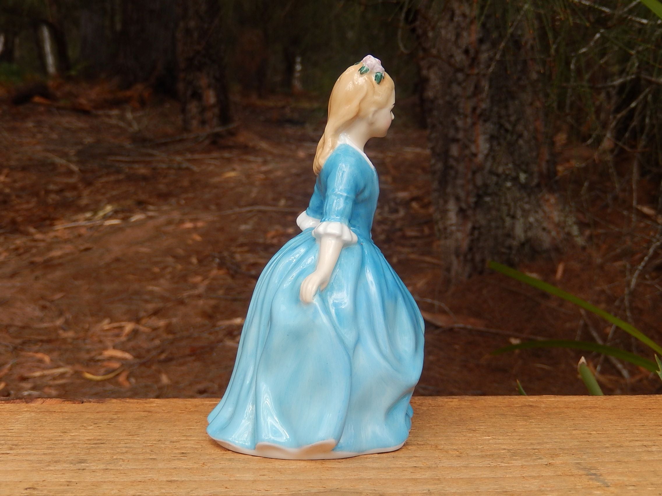 Royal Doulton 'A Child From Williamsburg' Figurine