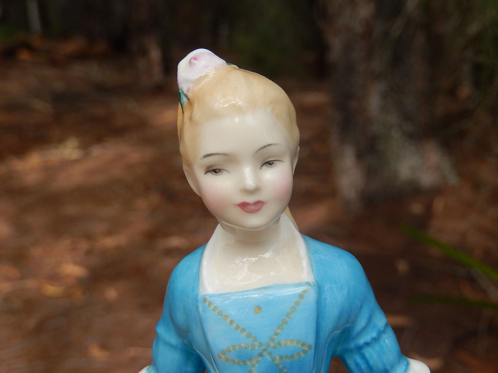 Royal Doulton 'A Child From Williamsburg' Figurine