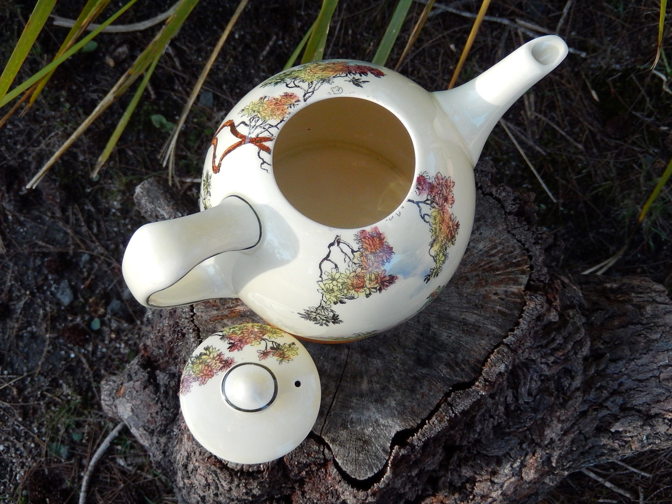 Royal Doulton "The Gleaners" Teapot c.1940