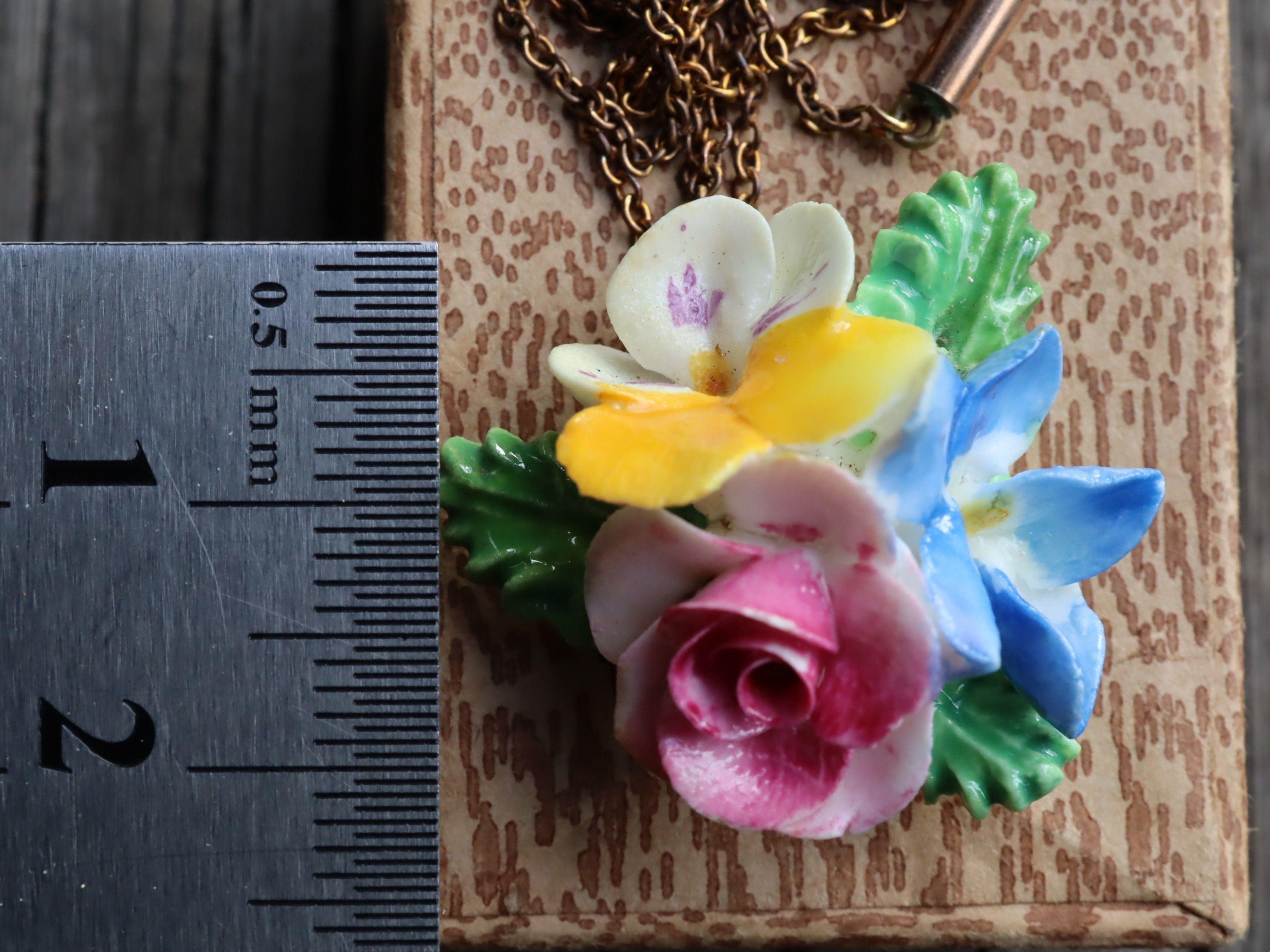 Royal Staffordshire ceramic pendant c.1920