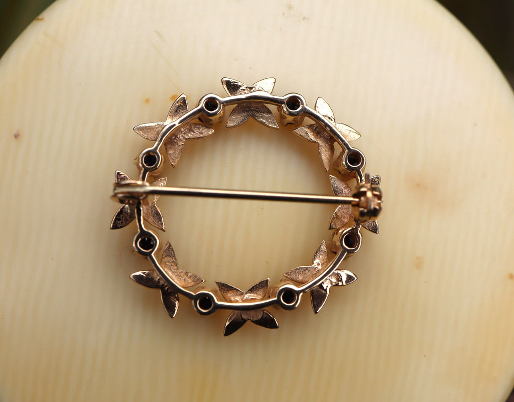 Sapphires in 18ct Gold.